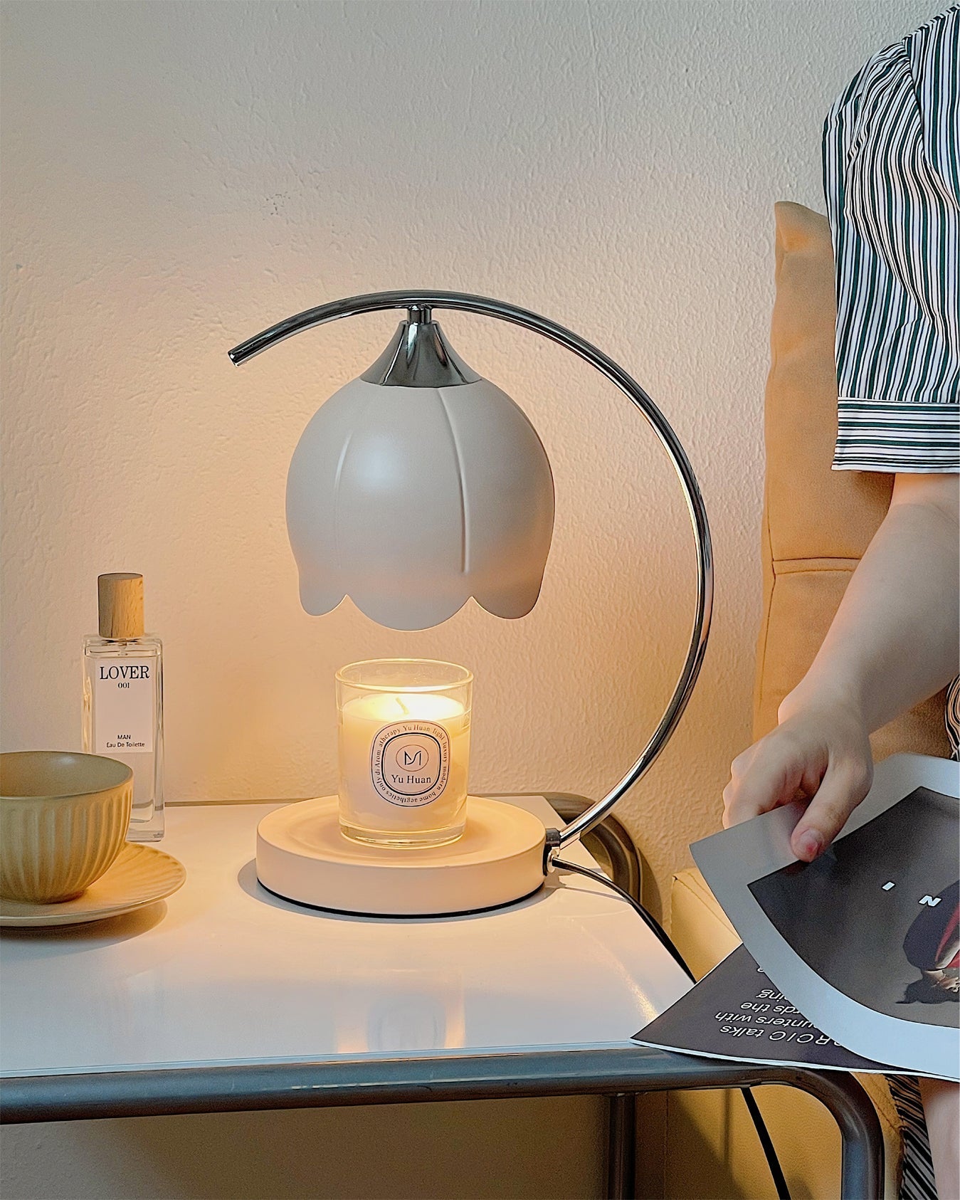 WINTERBOURNE BLOOMING ILLUMINATION LAMP