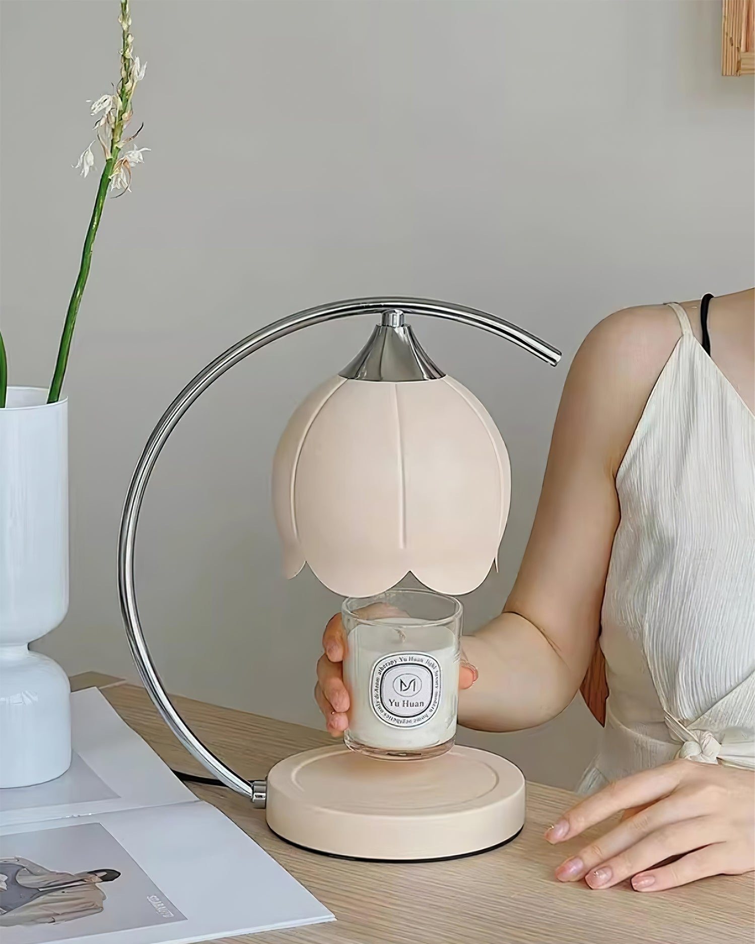 WINTERBOURNE BLOOMING ILLUMINATION LAMP