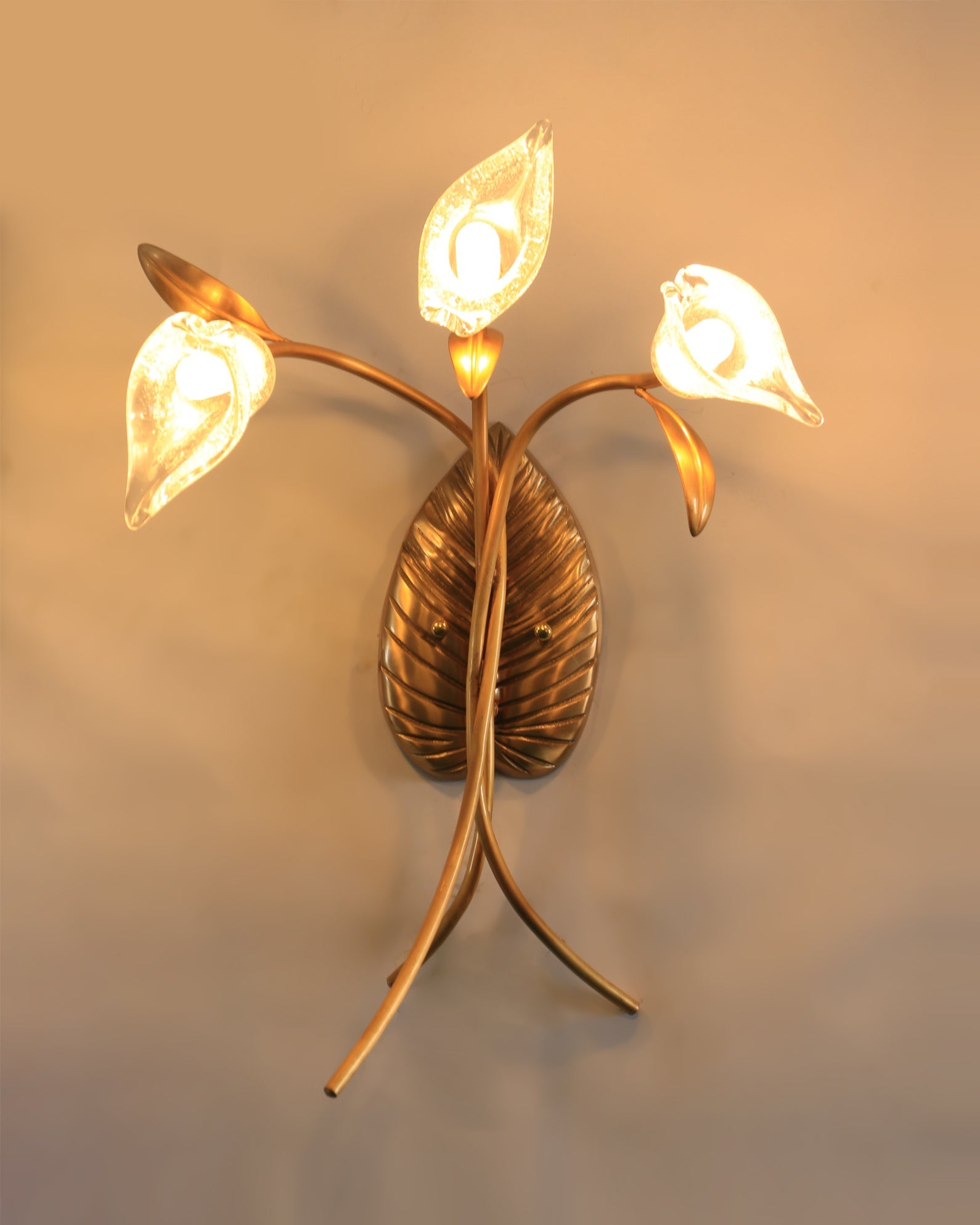 WINTHROP TUSCAN INSPIRED WALL SCONCE