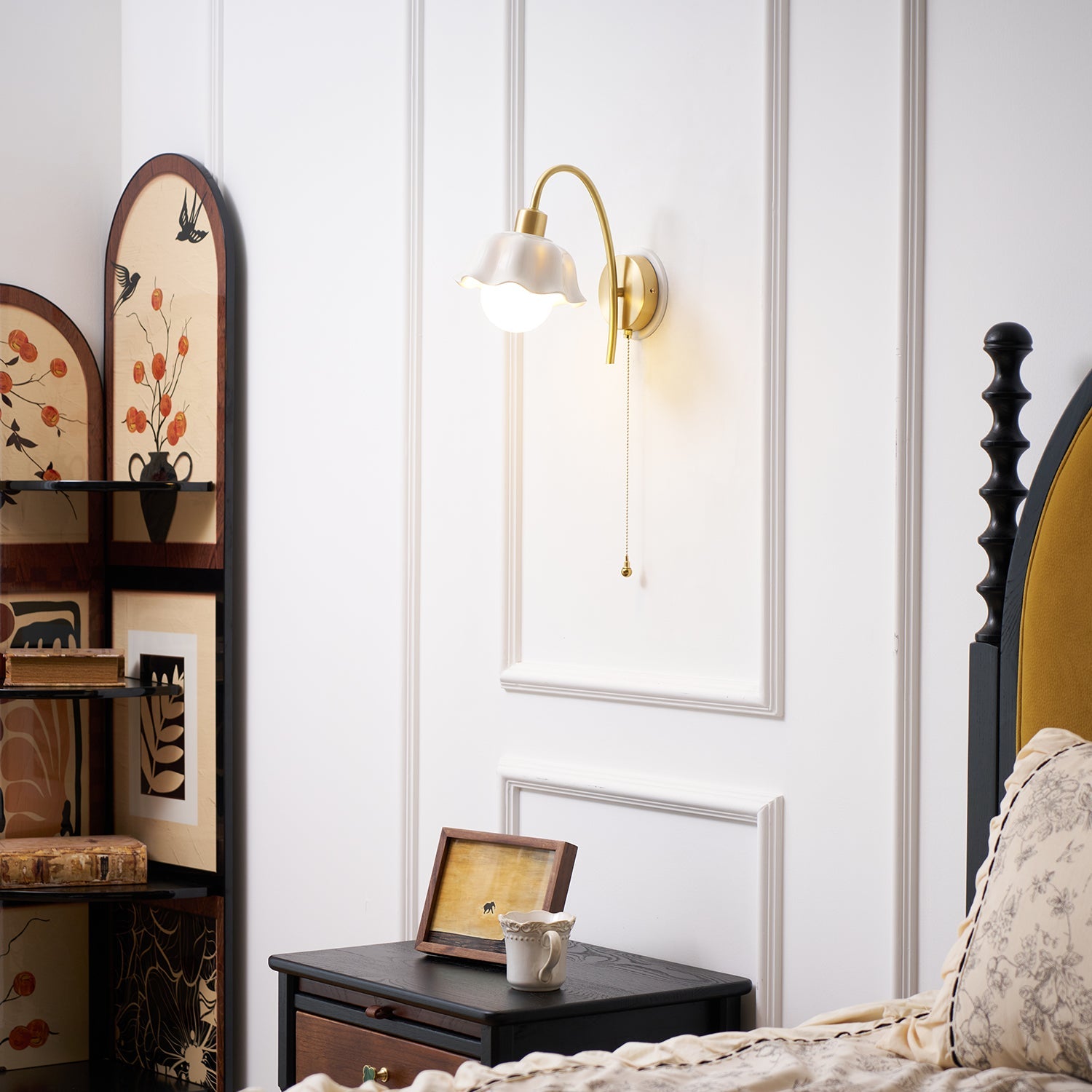 THISTLE BLOOM CERAMIC WALL SCONCE