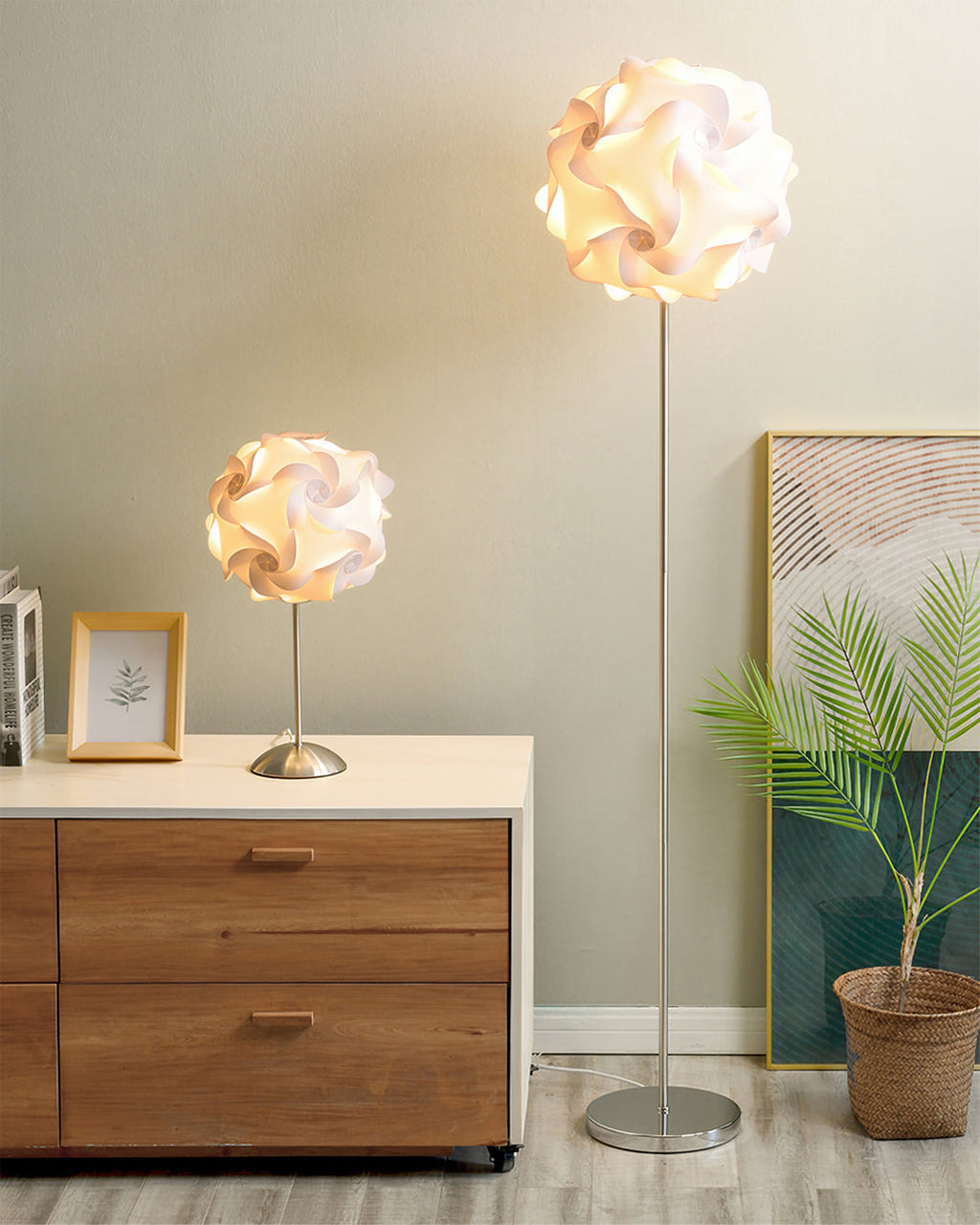 FLORENCE PETAL FLOOR LAMP