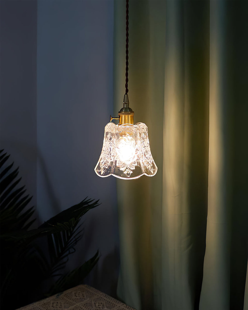 FLORENCE PETAL CRYSTAL HANGING LAMP