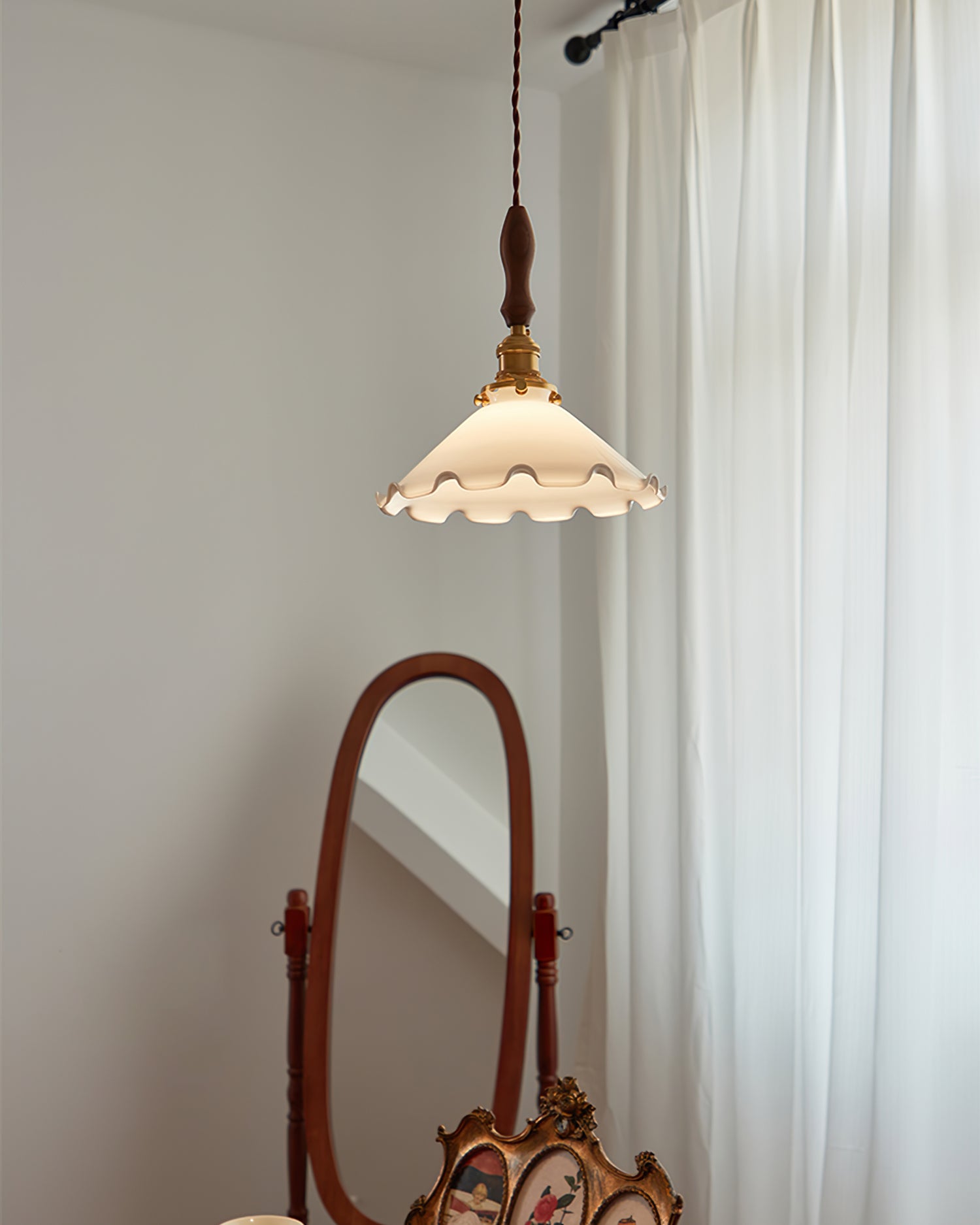 FLORENTINE BLOOM HANGING LIGHT