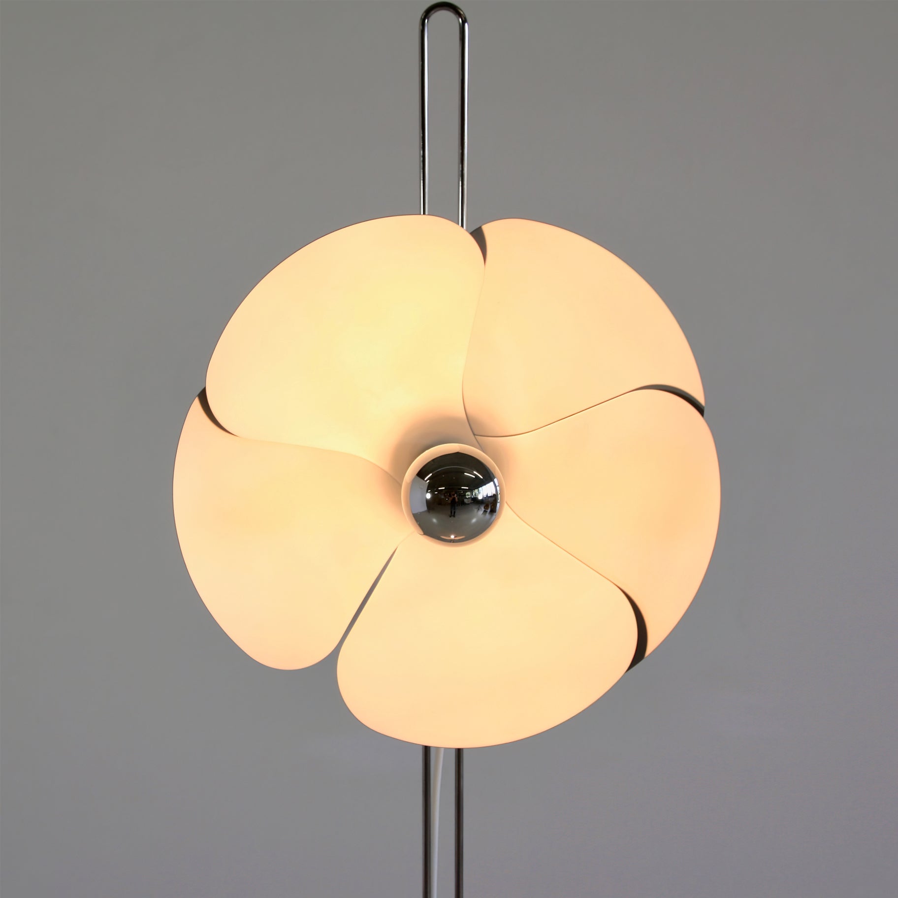 VERDANT BLOOM SILVER LAMP