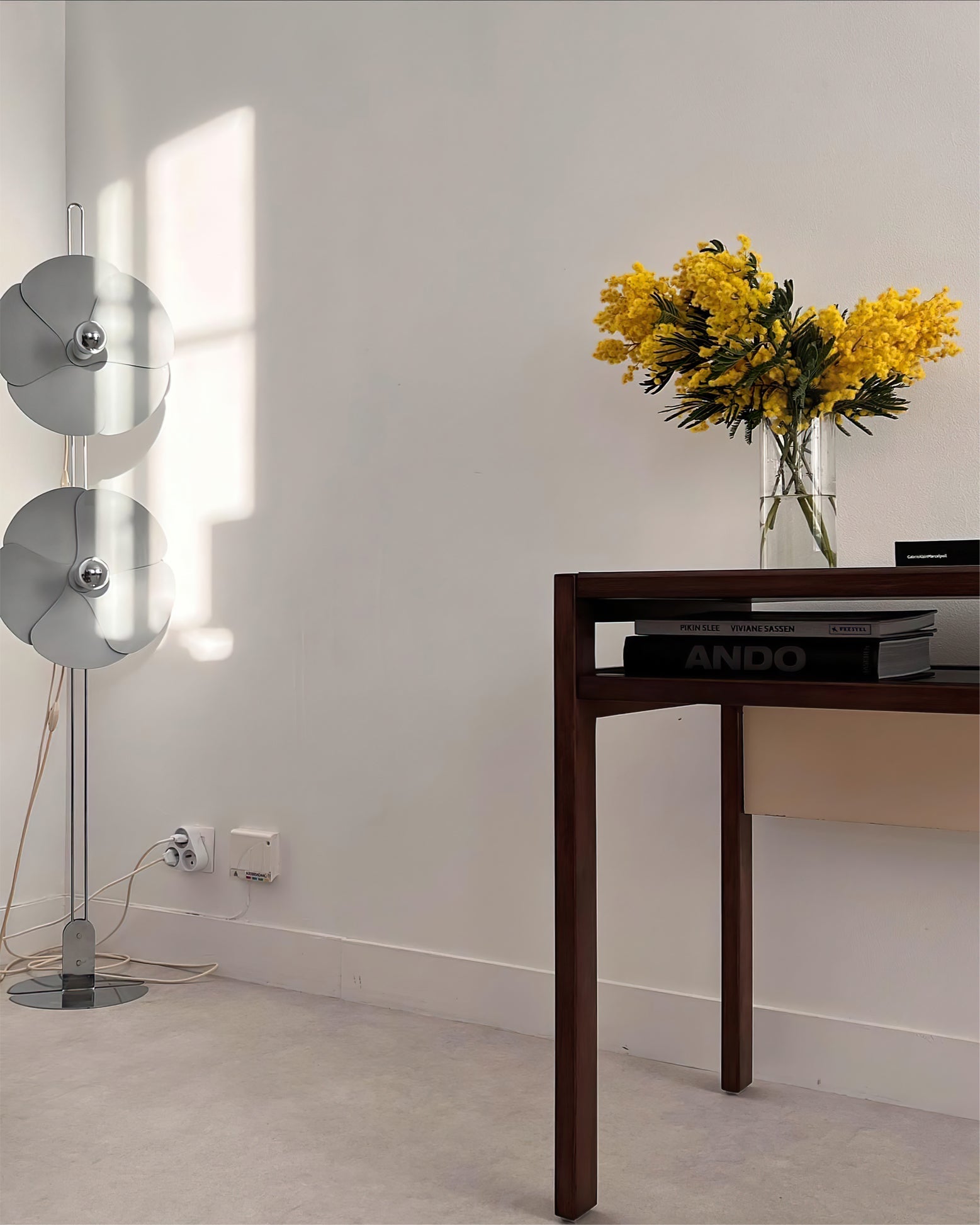 VERDANT BLOOM SILVER LAMP