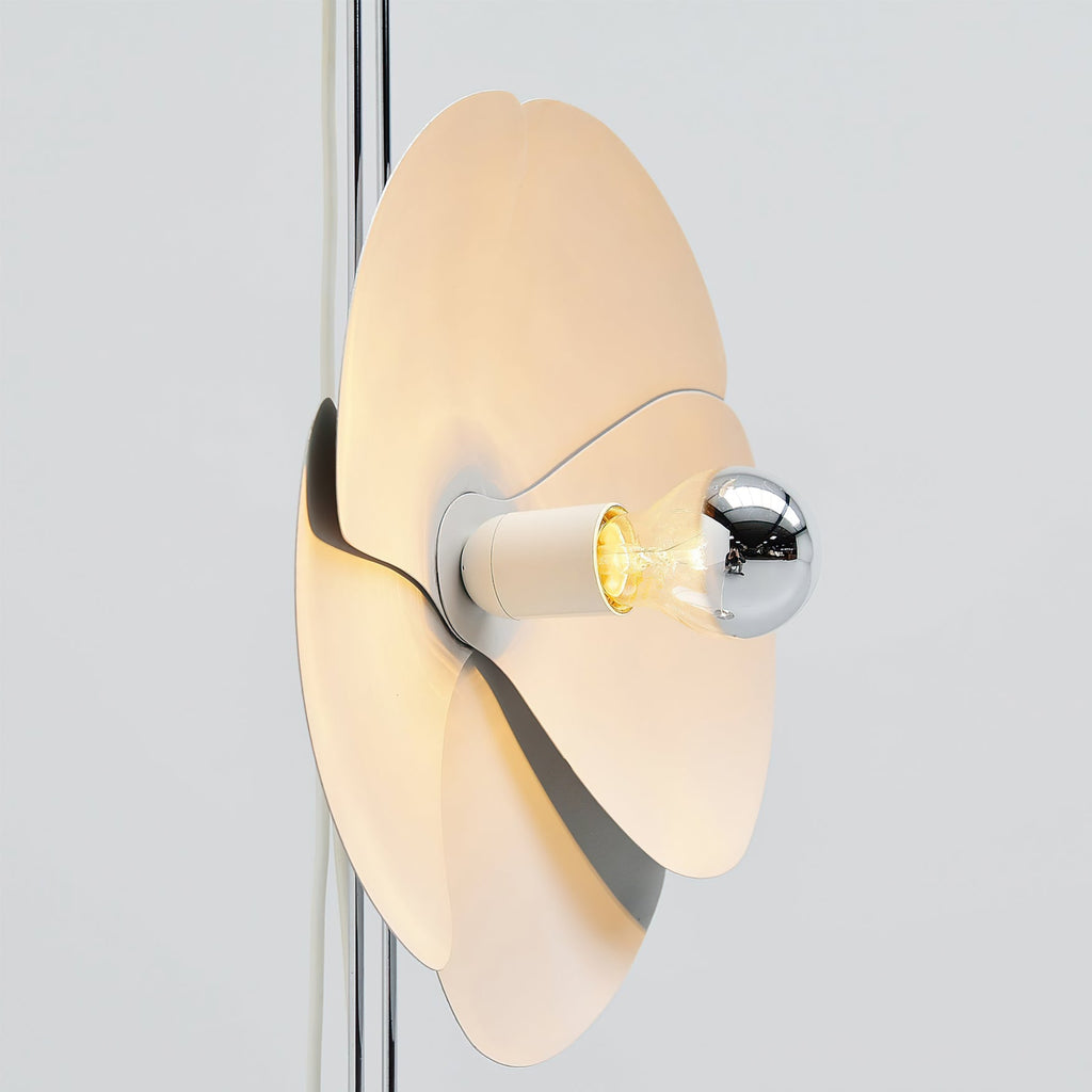 VERDANT BLOOM SILVER LAMP
