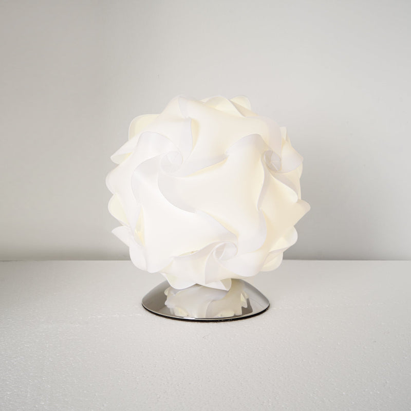 VERITY BLOOMING PETAL LAMP