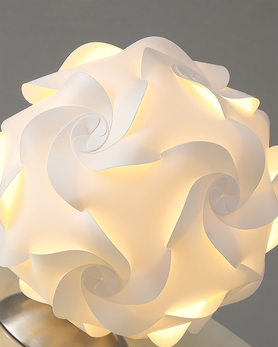 VERITY BLOOMING PETAL LAMP