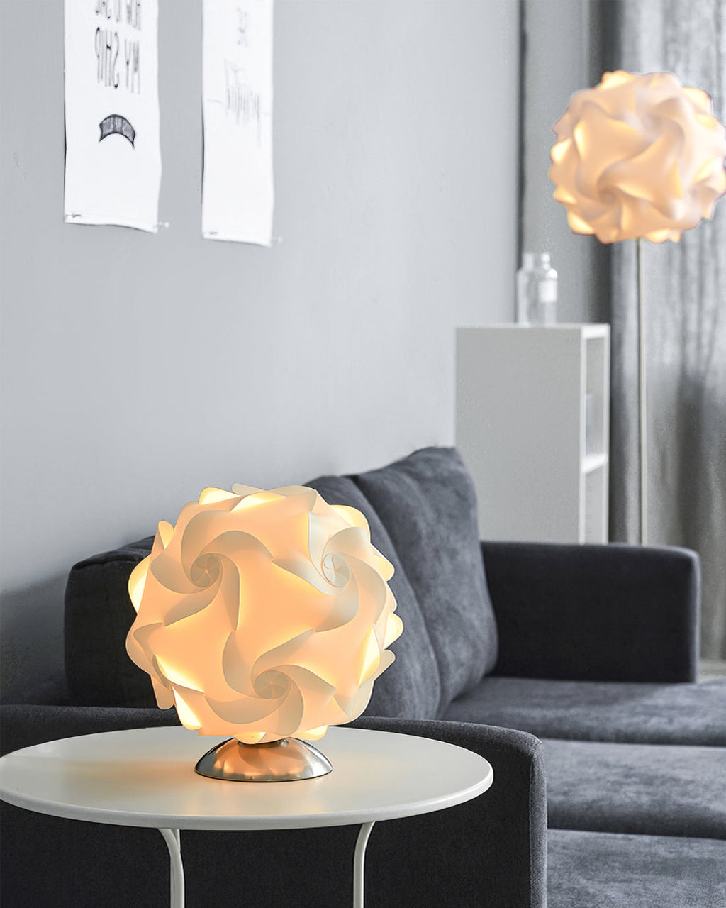 VERITY BLOOMING PETAL LAMP