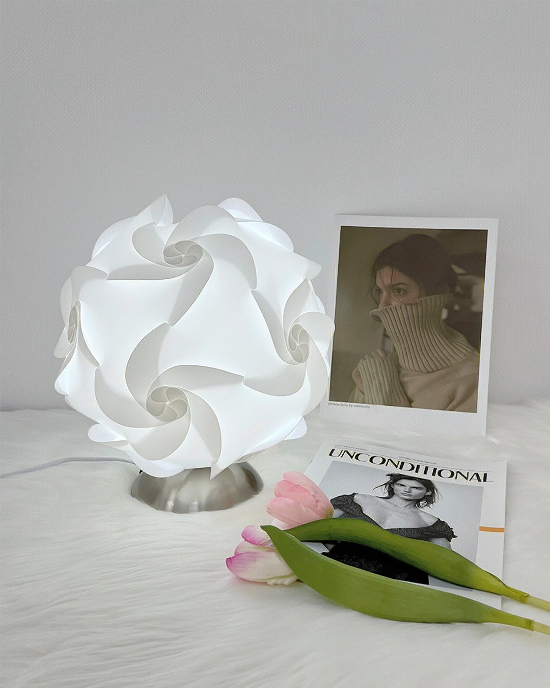 VERITY BLOOMING PETAL LAMP