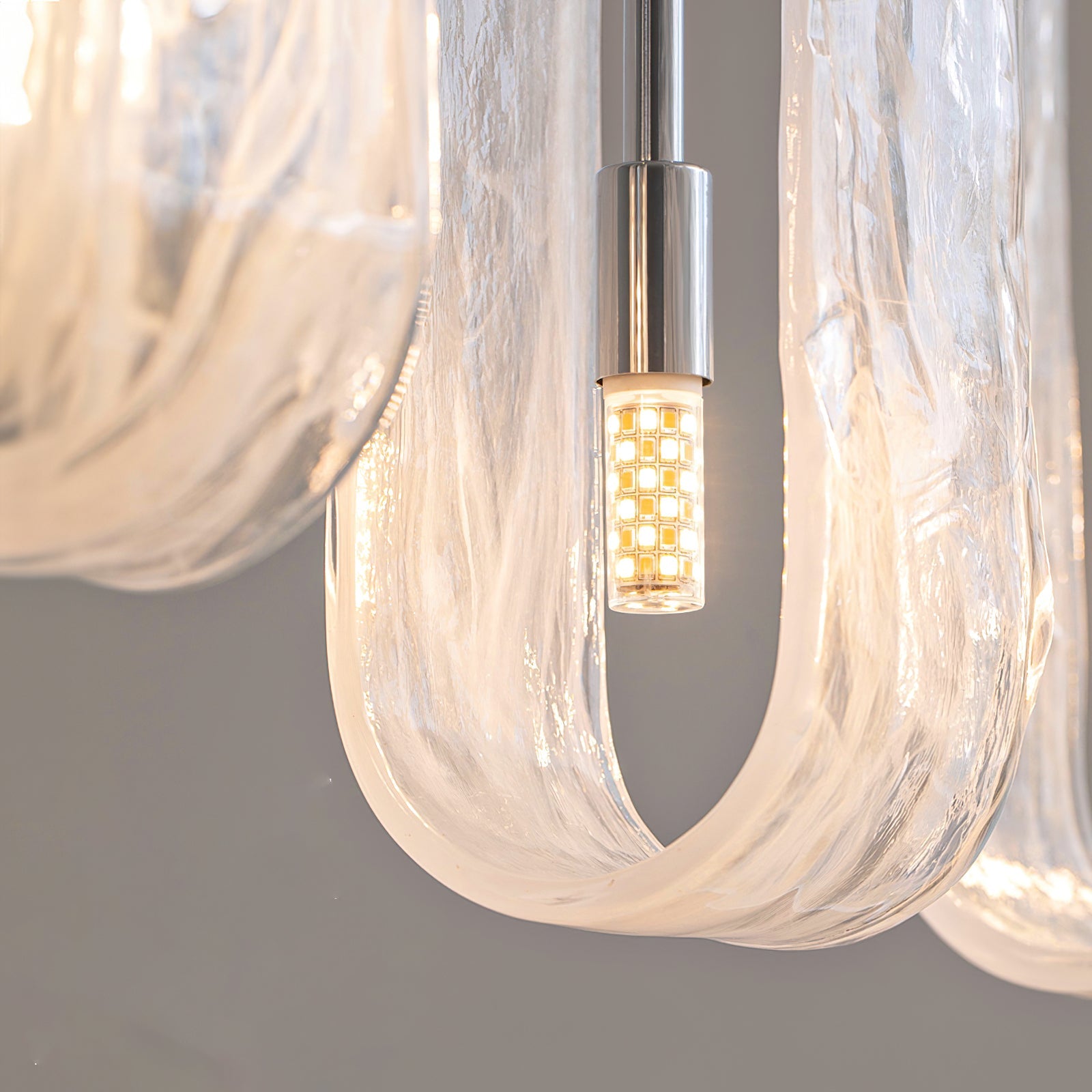VANDERBILT CRYSTAL TEARDROP LUMINAIRE