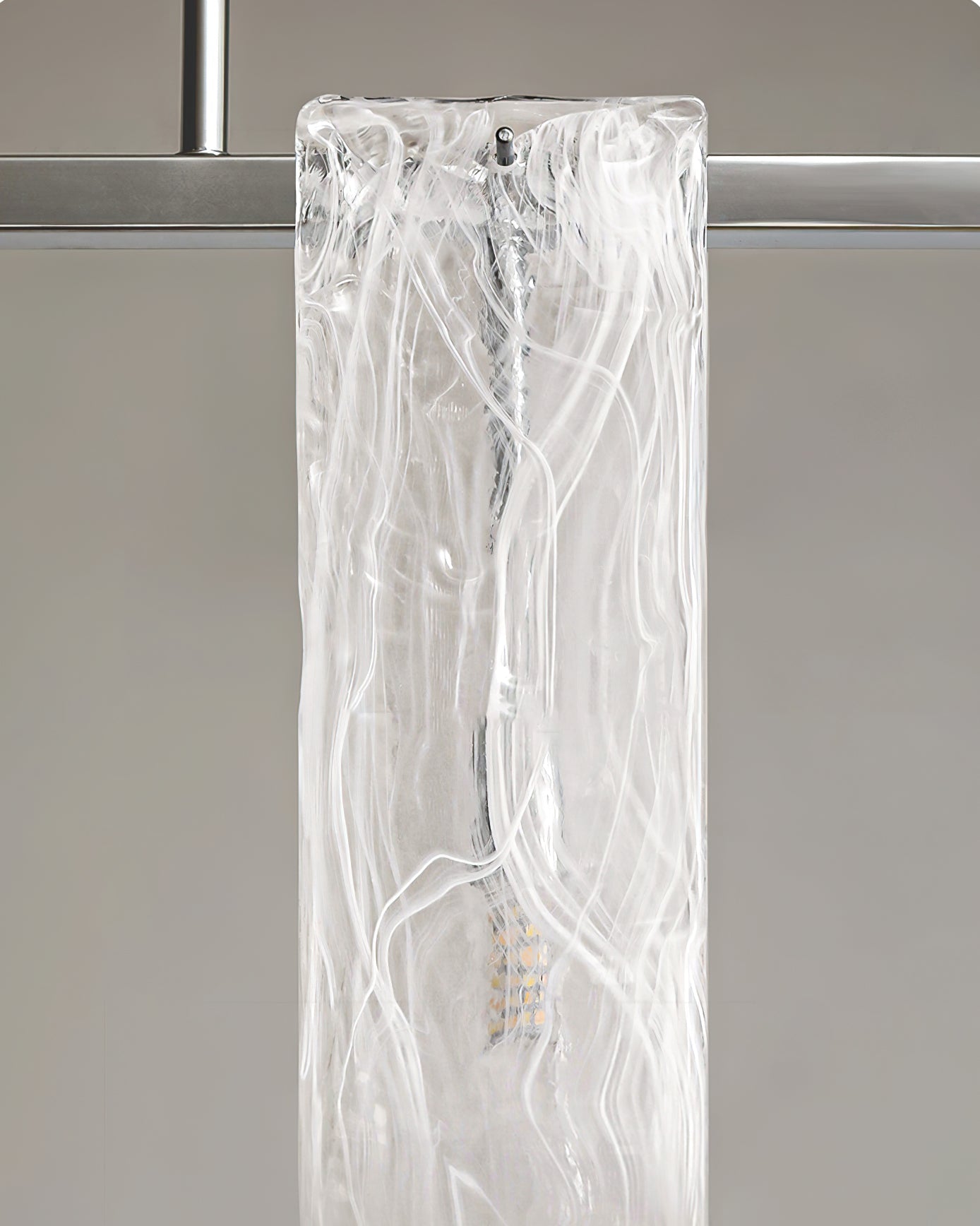 VANDERBILT CRYSTAL TEARDROP LUMINAIRE