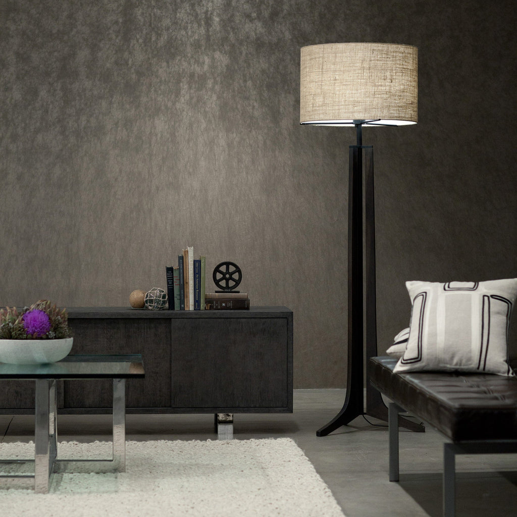 WINTHROP SLEEK TAPERED LAMP