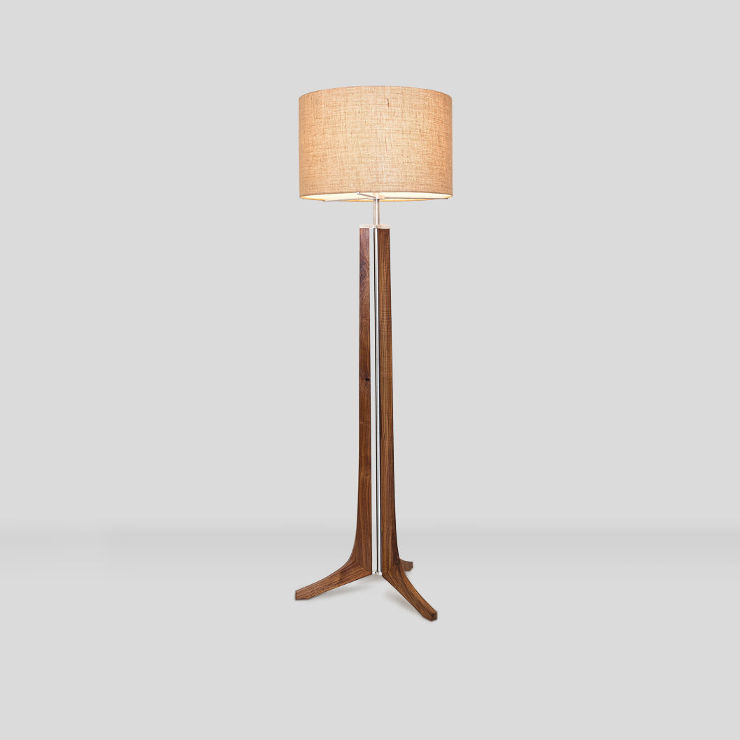WINTHROP SLEEK TAPERED LAMP