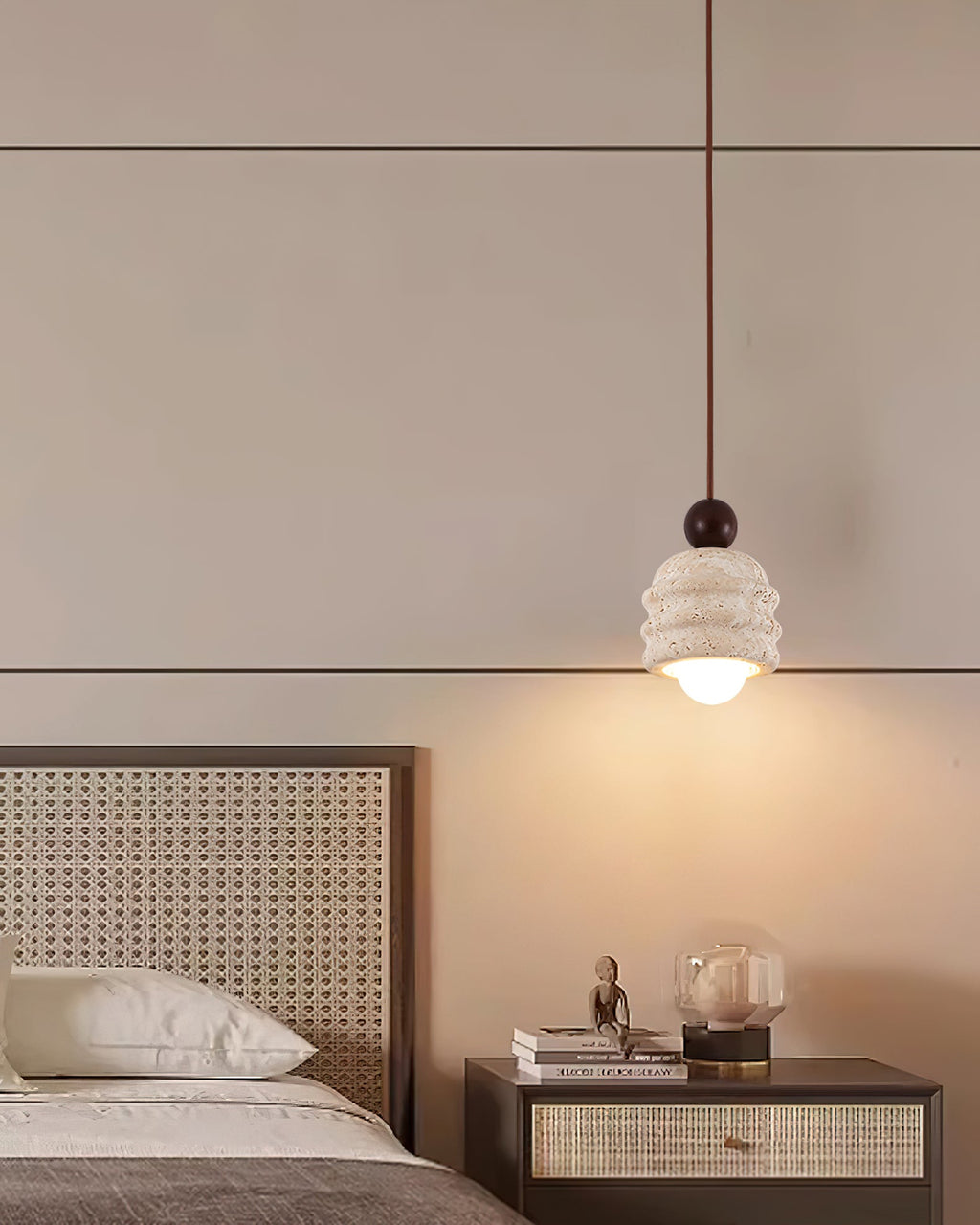 CHARLESTON PETAL HANGING LANTERN