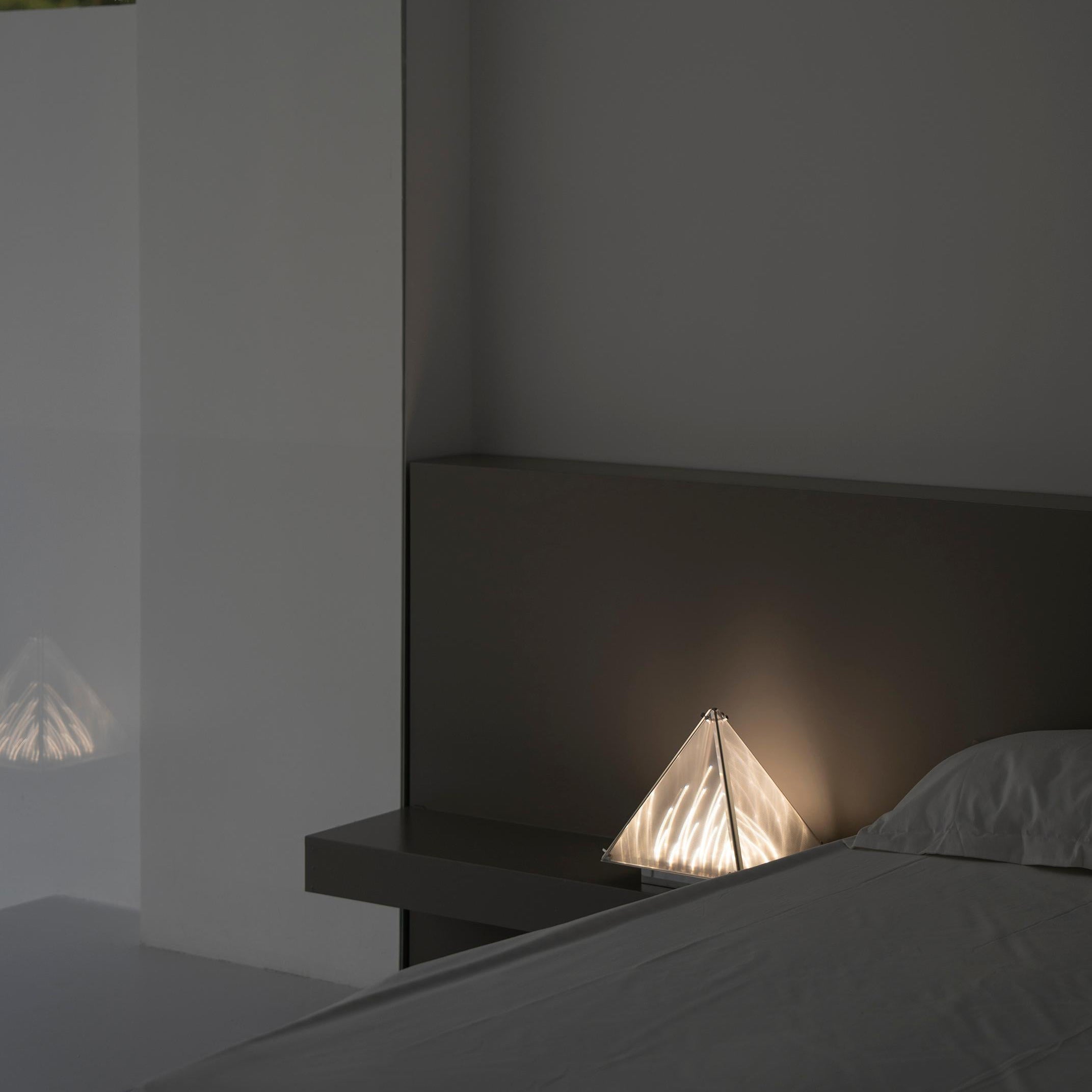 BRACKENWOOD GEOMETRIC ILLUMINATION LAMP