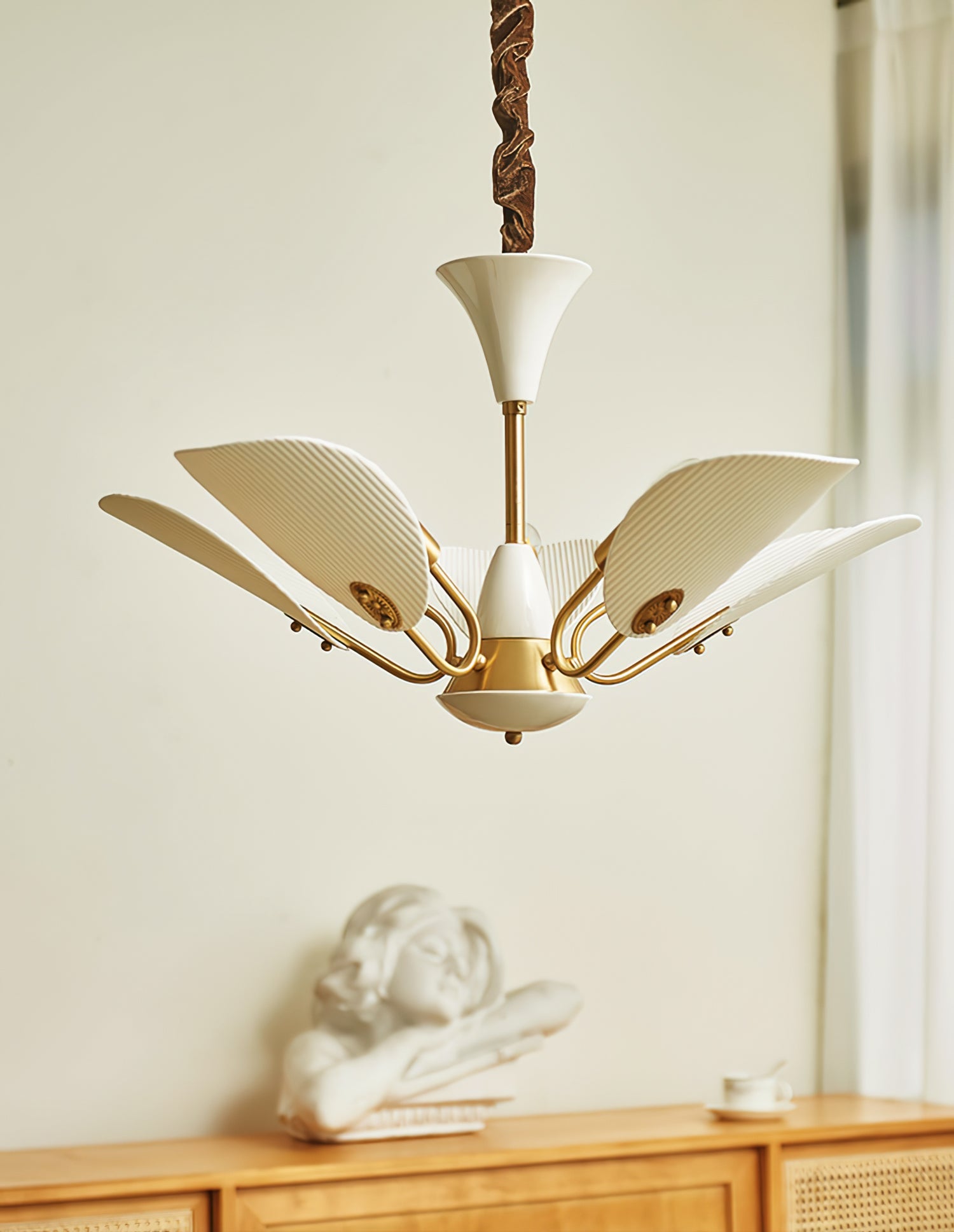 WINCHESTER PORCELAIN LUMINARY