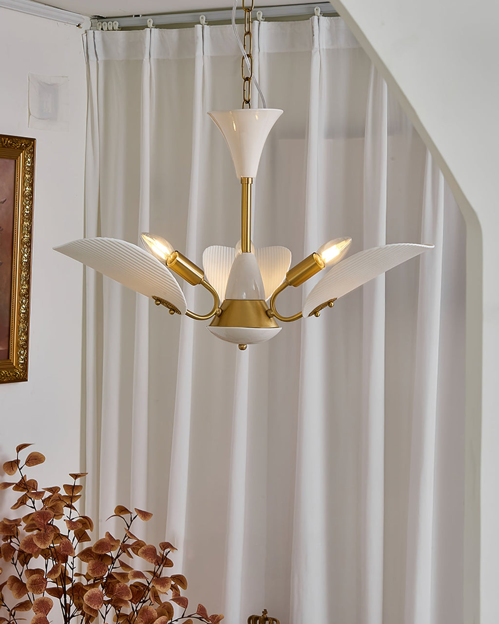 WINCHESTER PORCELAIN LUMINARY