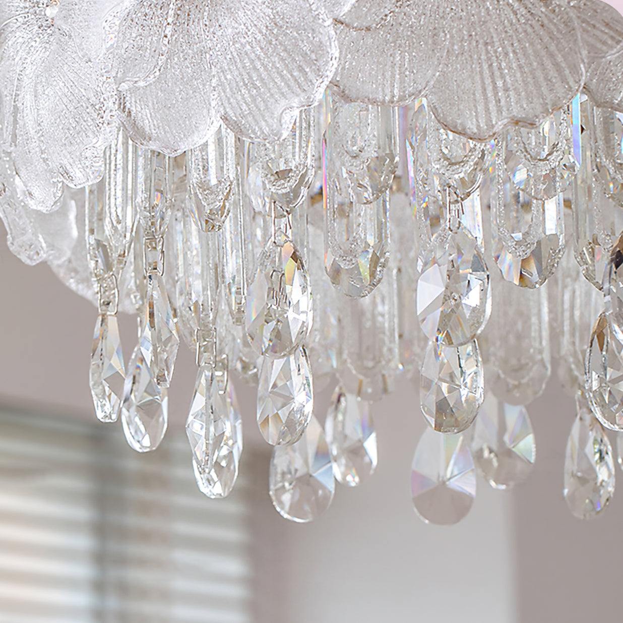 GLACIER BLOOM CRYSTAL LIGHTING FIXTURE