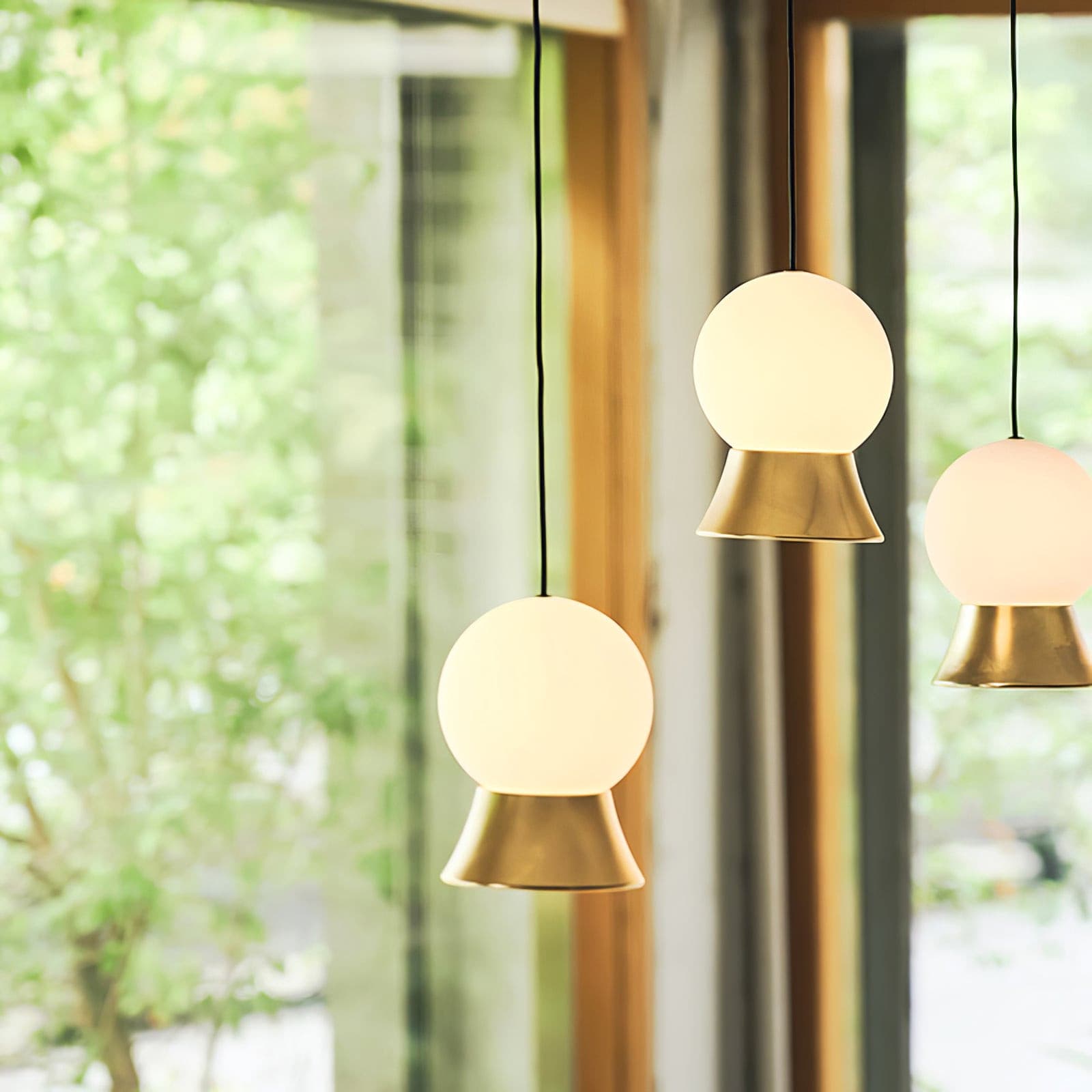 WINSTANLEY HANGING LIGHT WITH GEOMETRIC SHADE