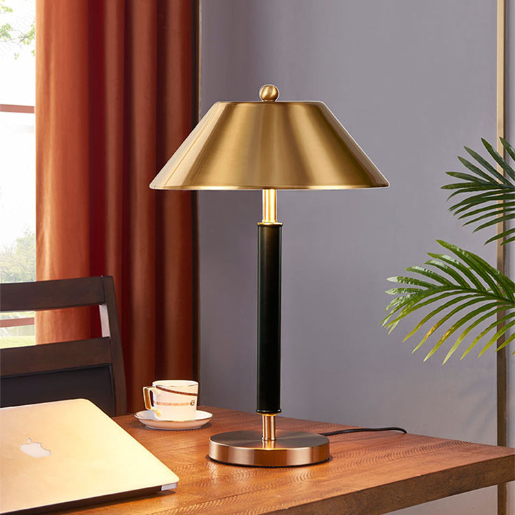 VANDERBILT AURORA LED TABLE LIGHT
