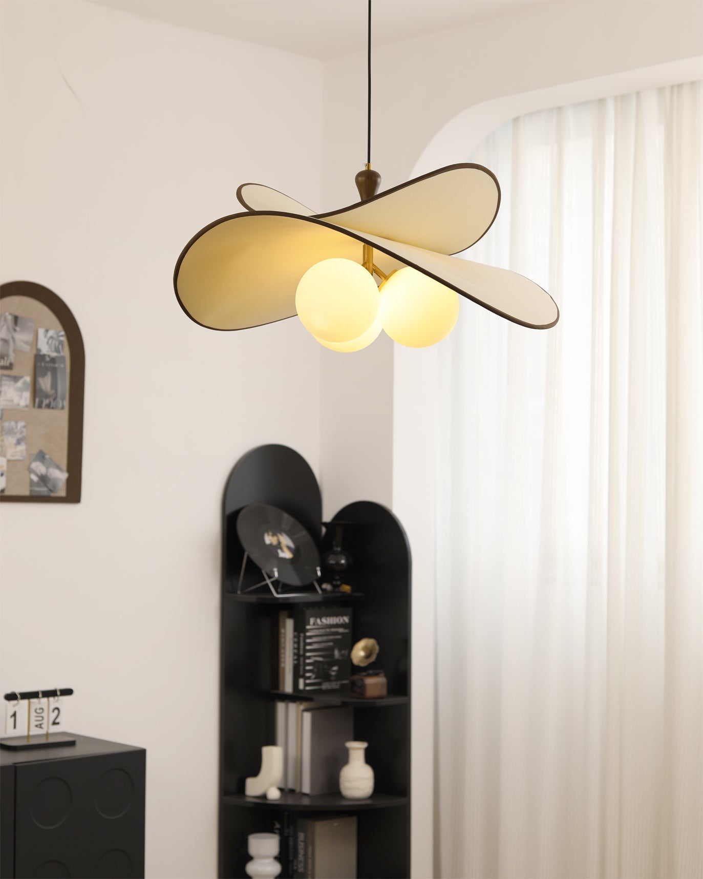 RAVENHALL HANGING GLOBE ILLUMINATOR