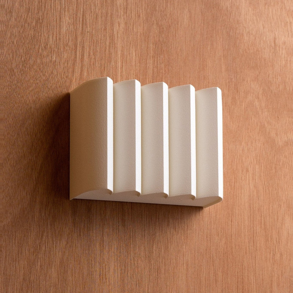 RAVENWOOD STREAMLINE WALL SCONCE