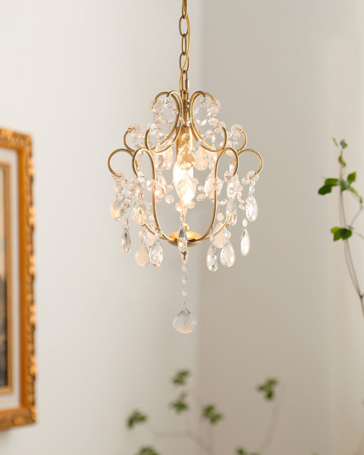 WINTHROP CRYSTAL EMBELLISHED HANGING LANTERN