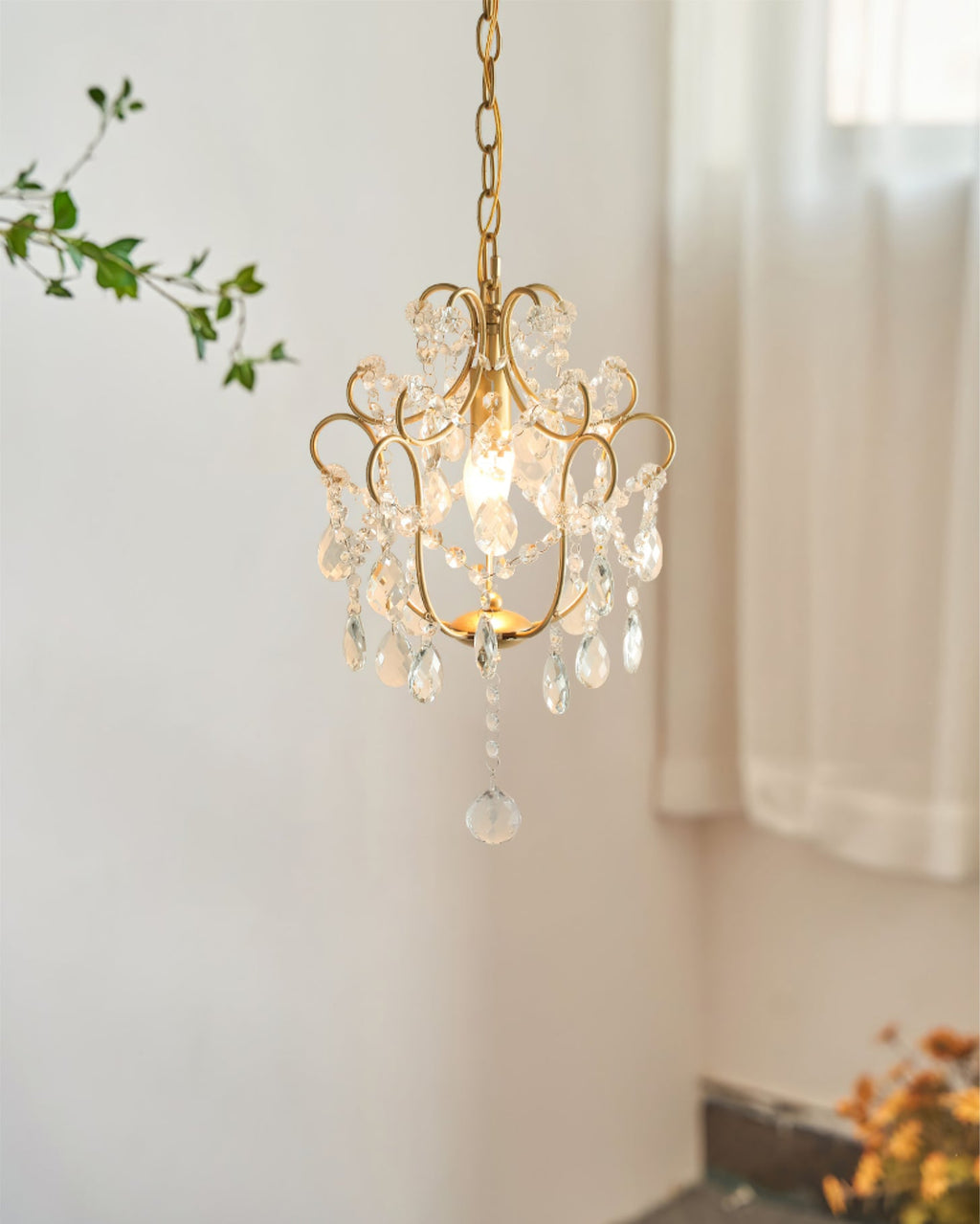 WINTHROP CRYSTAL EMBELLISHED HANGING LANTERN