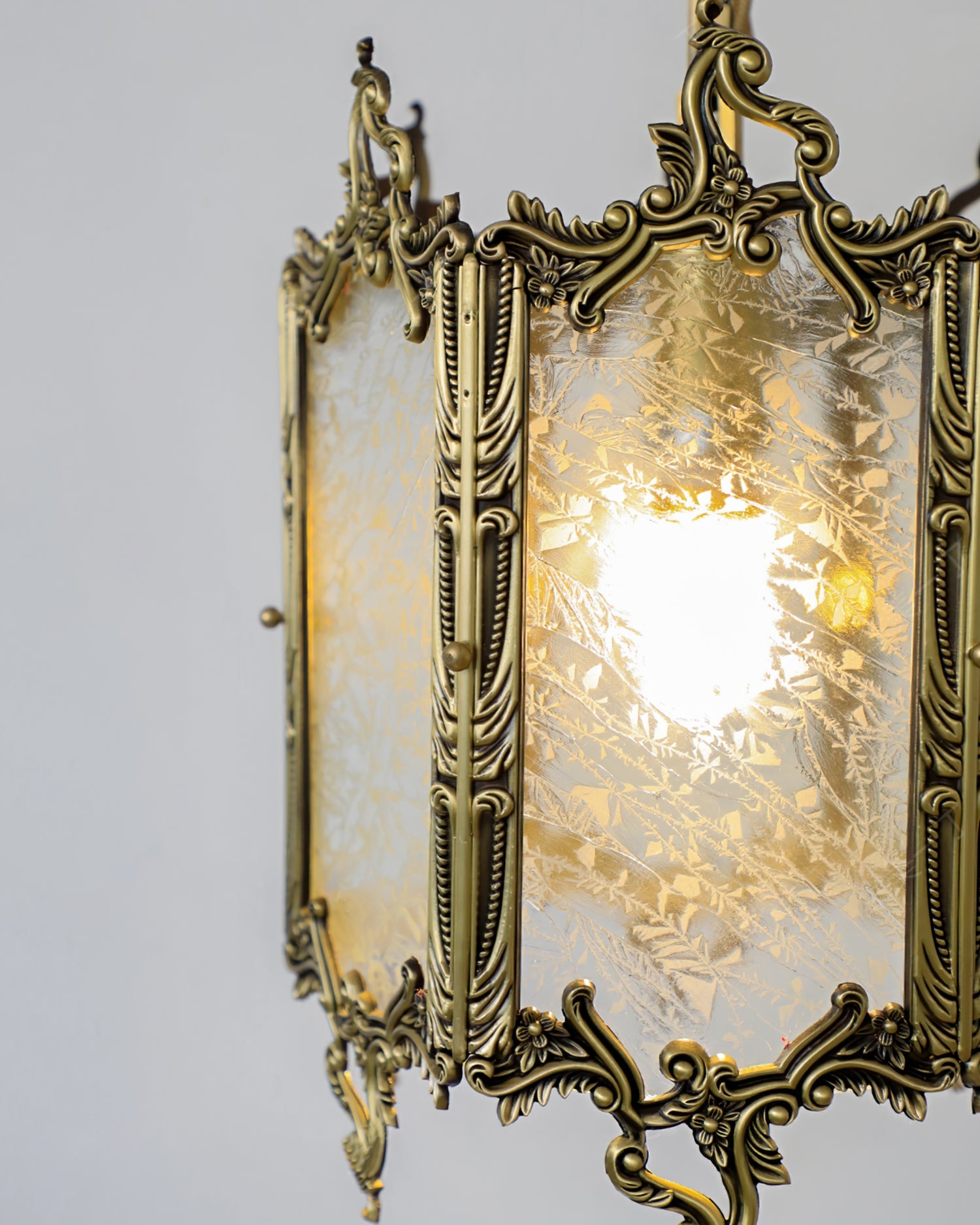 WINTHROP VINTAGE BRASS GLOBE HANGING LANTERN