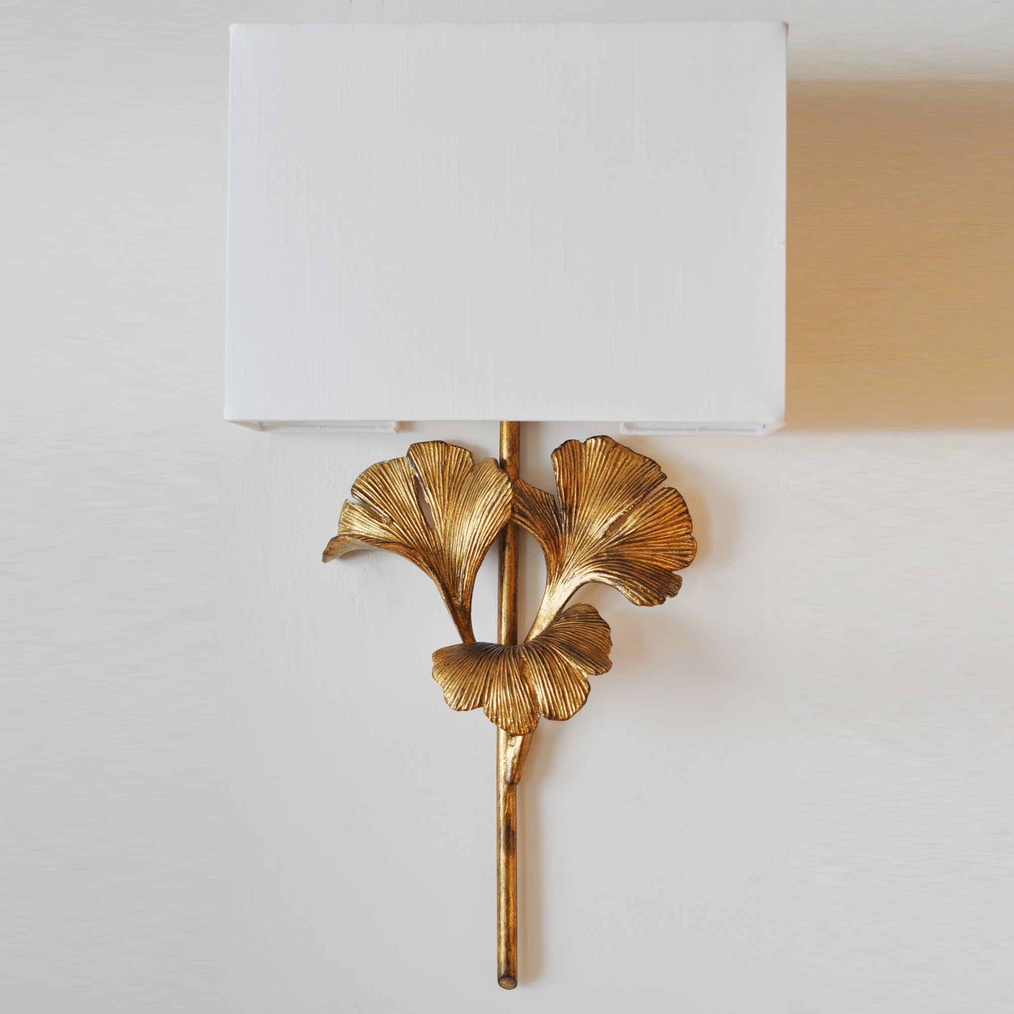 WINDSOR FOLIAGE VINTAGE WALL SCONCE