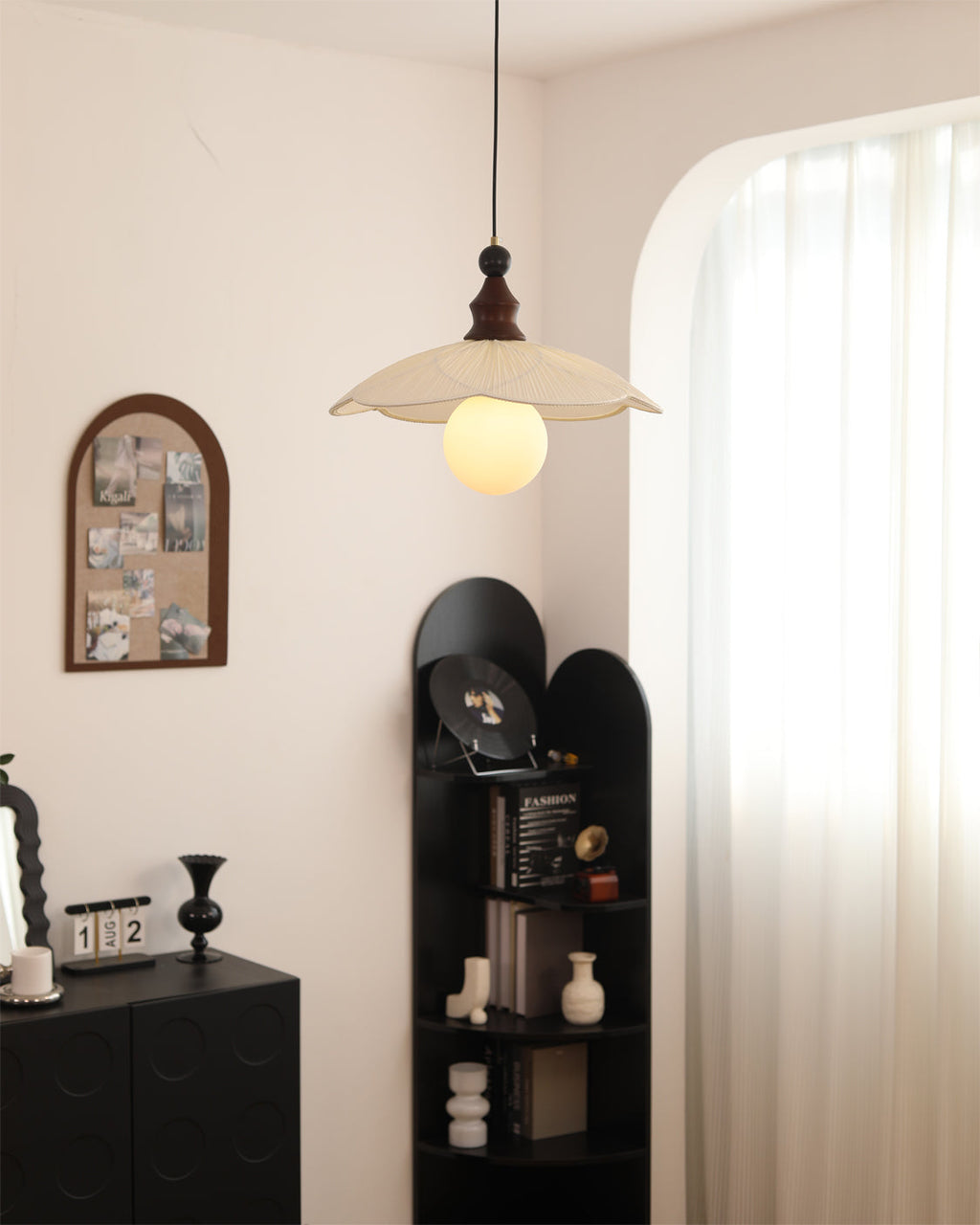 BRIDGEMAN CRYSTAL DROP PENDANT LIGHT
