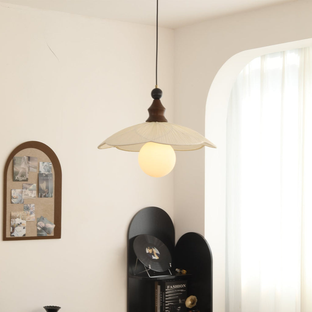 BRIDGEMAN CRYSTAL DROP PENDANT LIGHT