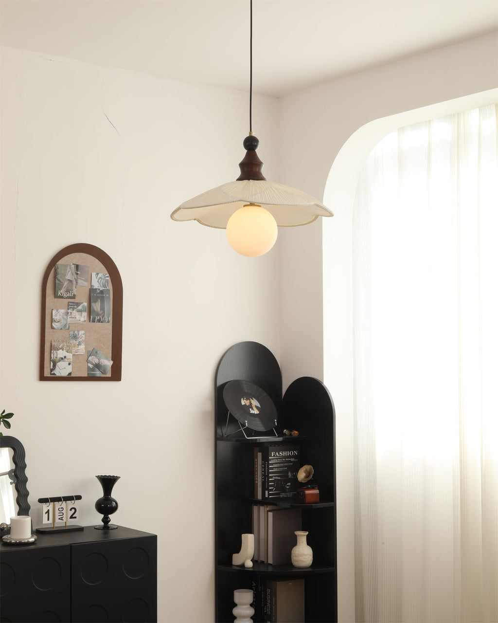 BRIDGEMAN CRYSTAL DROP PENDANT LIGHT