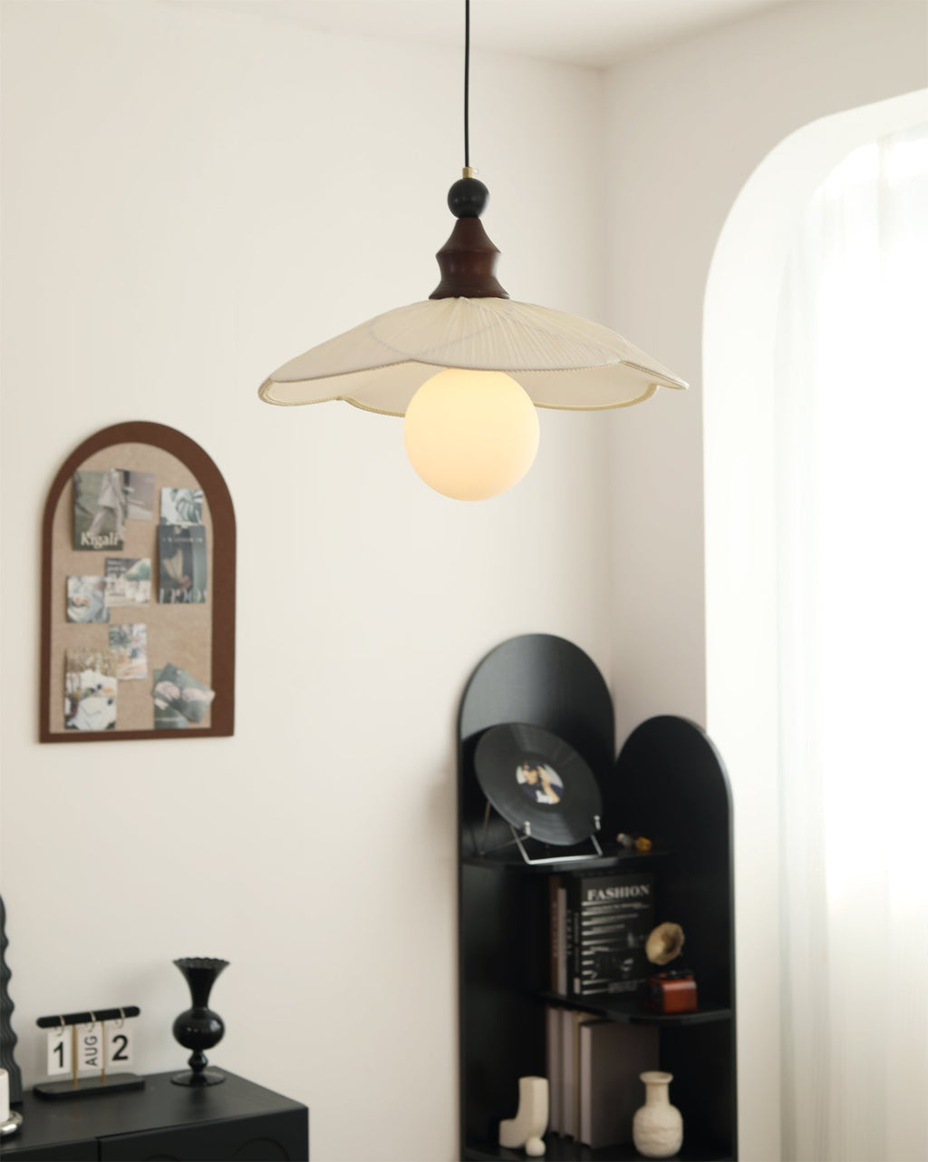 BRIDGEMAN CRYSTAL DROP PENDANT LIGHT