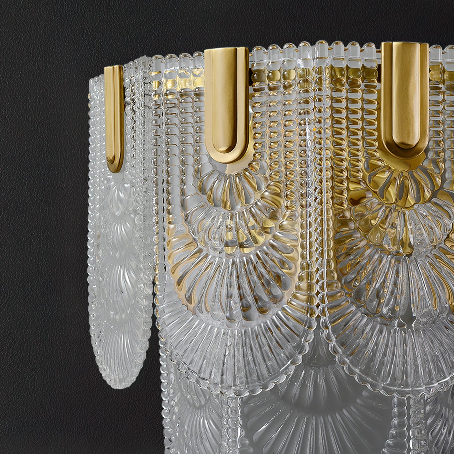 FELSTED VINTAGE BRASS WALL SCONCE