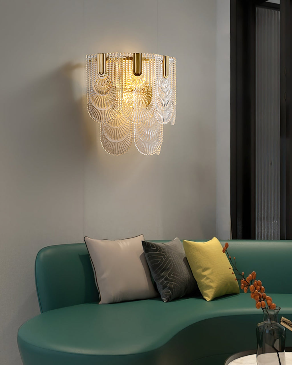 FELSTED VINTAGE BRASS WALL SCONCE