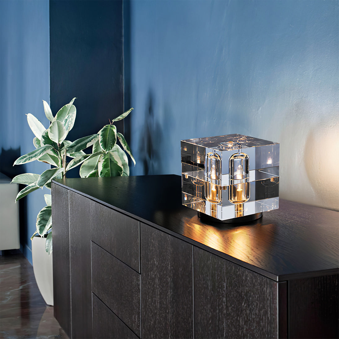 WINTHROP CRYSTAL GLOBE TABLE LAMP