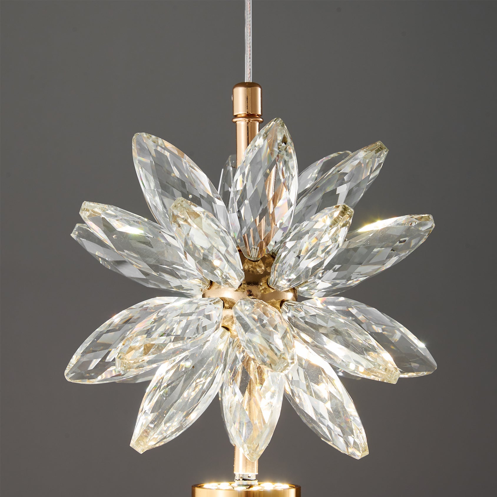 THISTLEDOWN BLOOMING LIGHT PENDANT