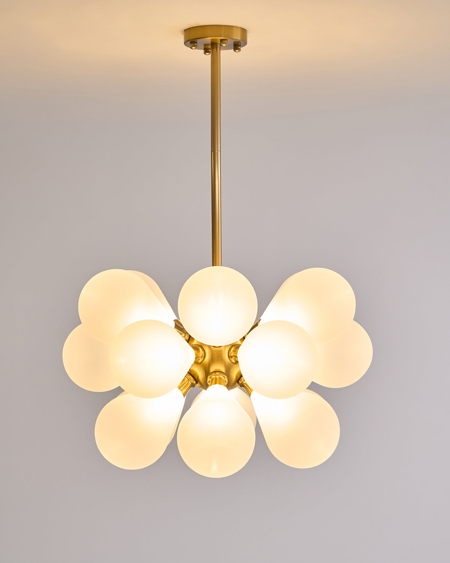 MONTGOMERY GLOBE HANGING LIGHT