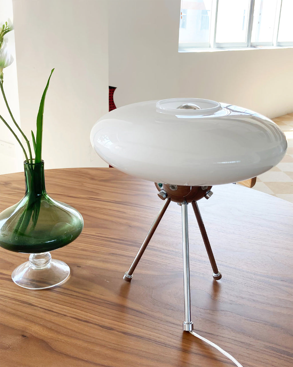 RAVENWELL AETHERIAL GLOBE TABLE LANTERN