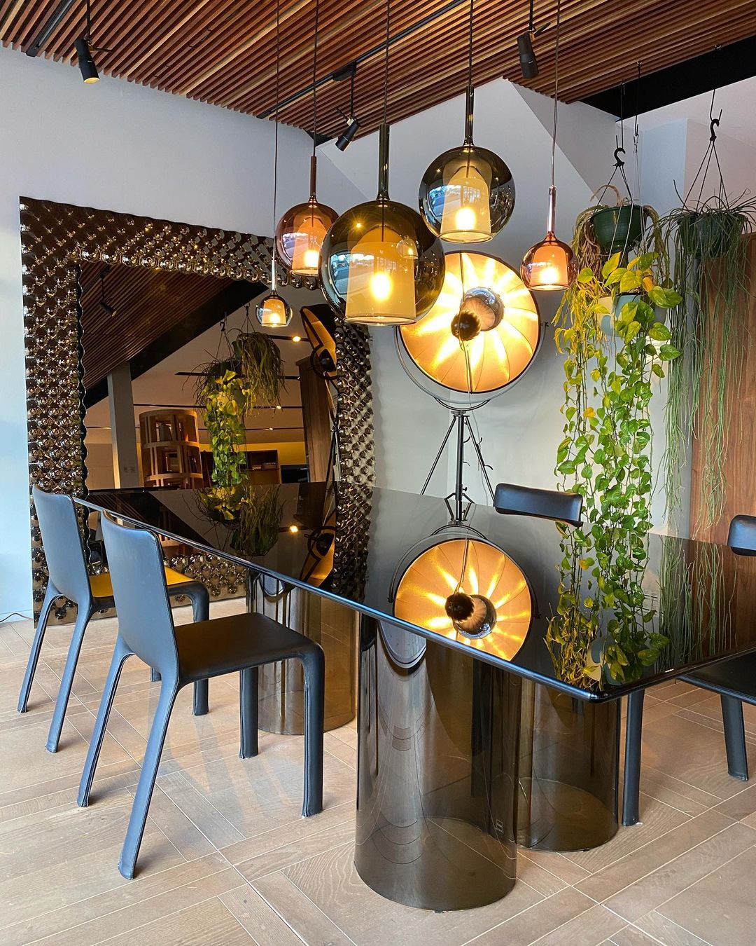 LANCASTER LUMINAIRE HANGING LIGHT