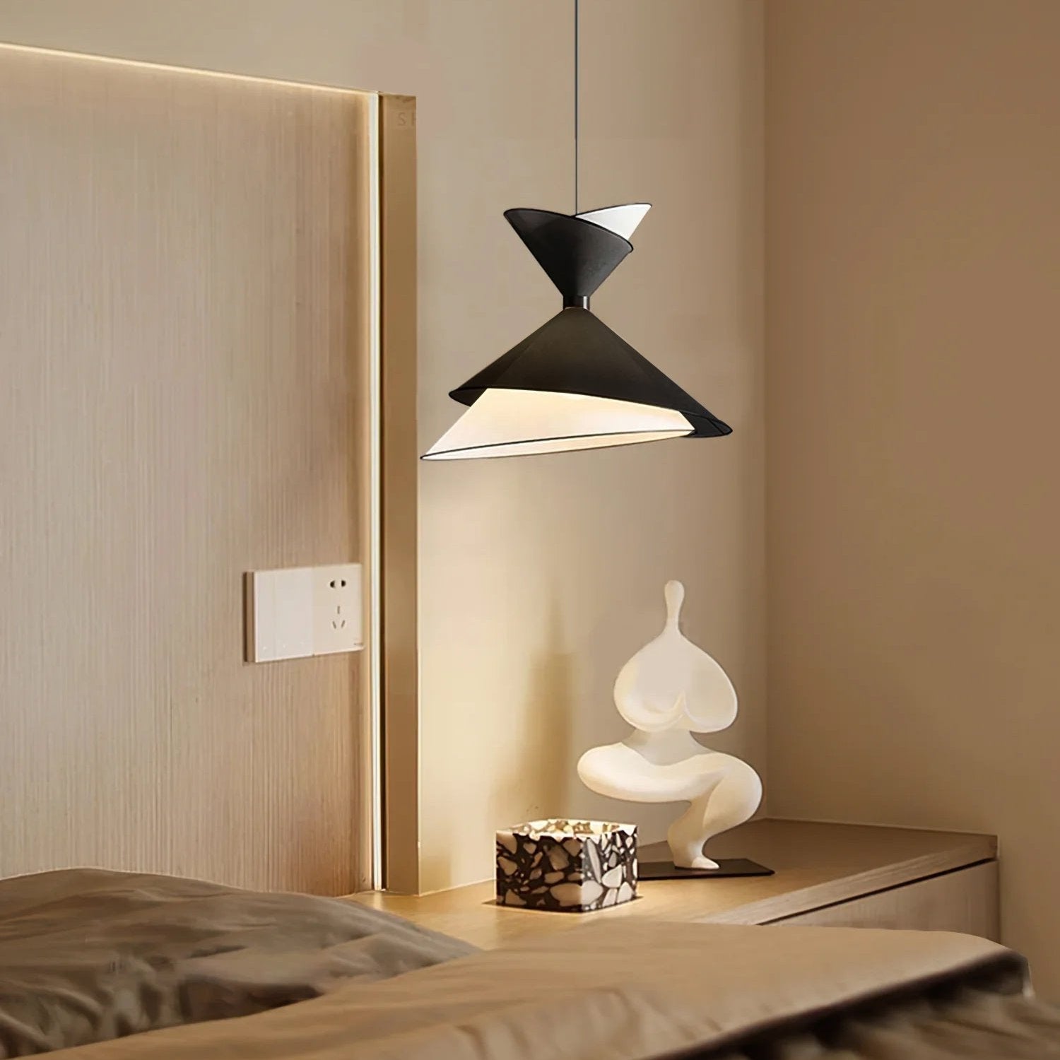WINTHROP RADIANCE HANGING LANTERN