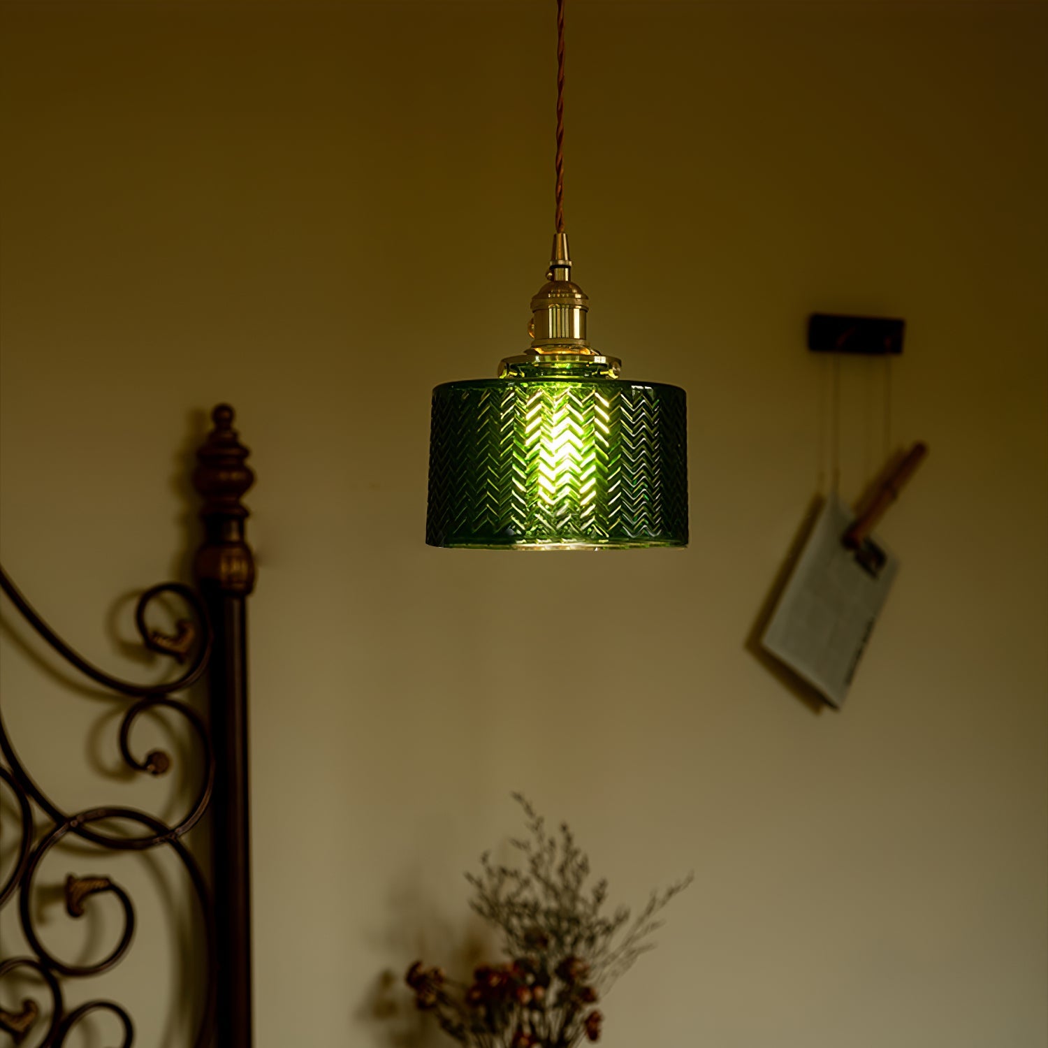 VERDANT GLEAM GLASS HANGING LANTERN