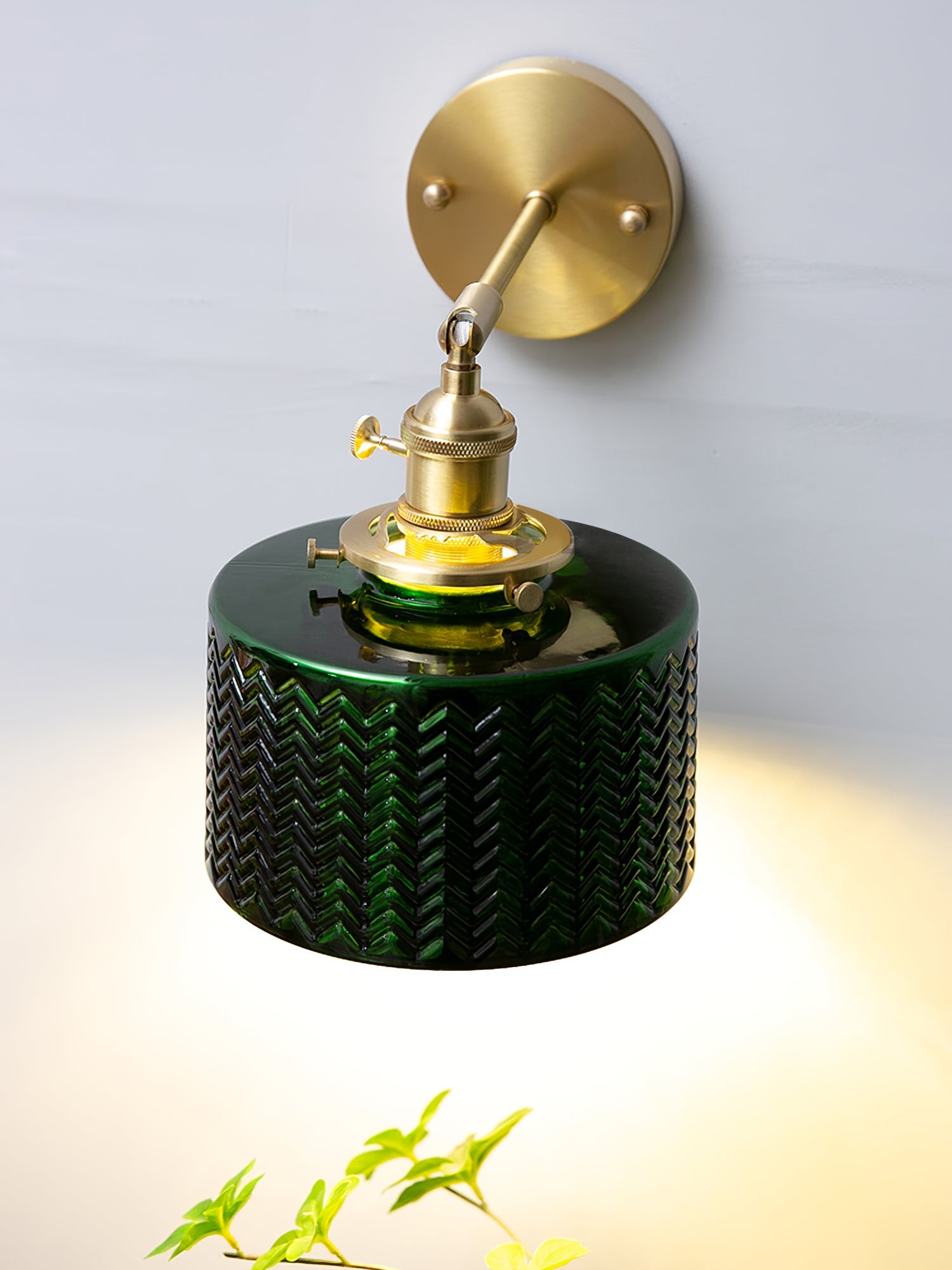 VERDANT HOLLOW GLASS WALL SCONCE