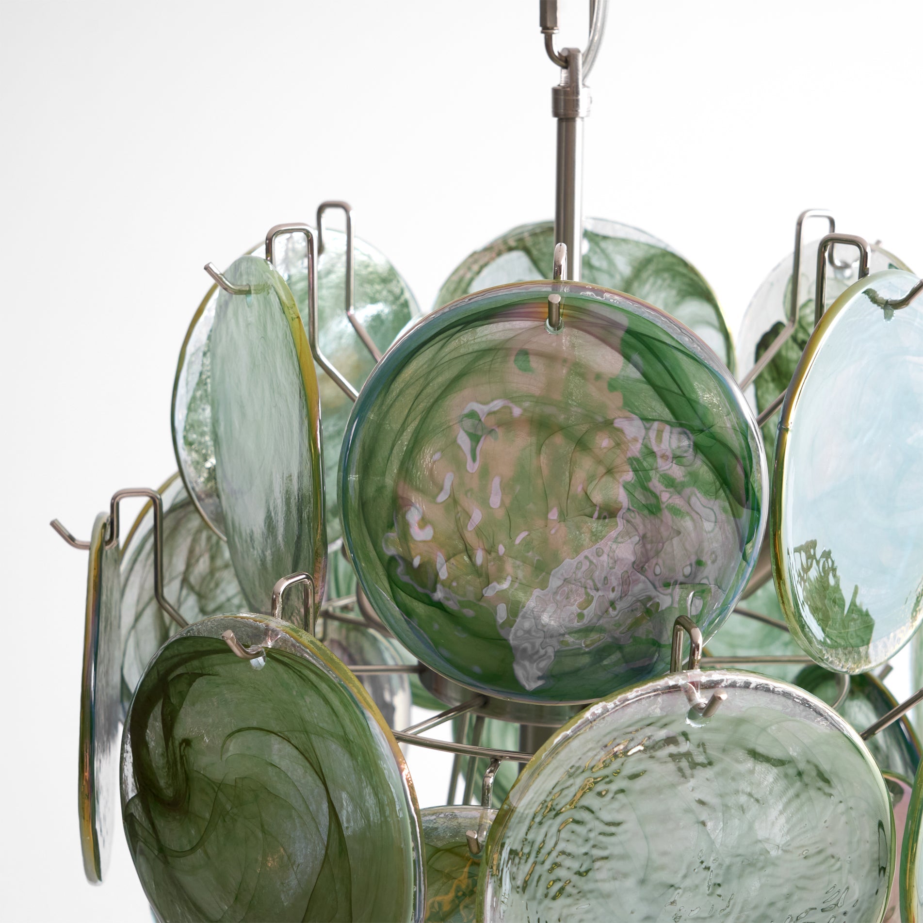 VERDANT FOLIO CIRCULAR LIGHTING INSTALLATION