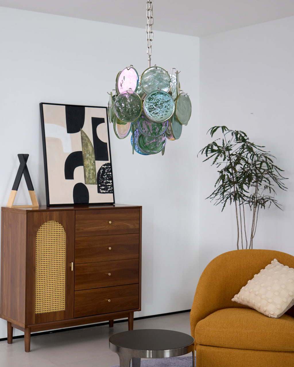 VERDANT FOLIO CIRCULAR LIGHTING INSTALLATION