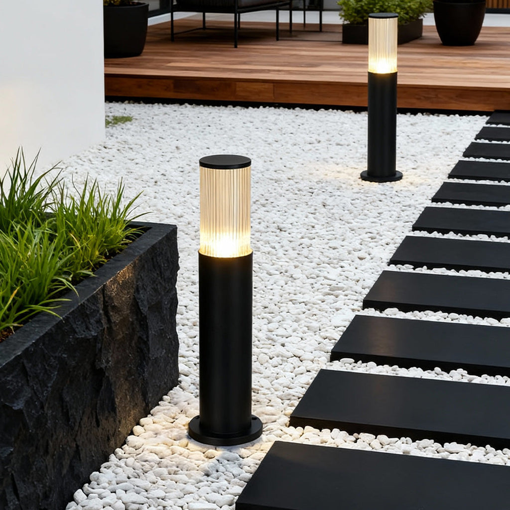 RAVENSCROFT GARDEN BEACON LED LANTERN