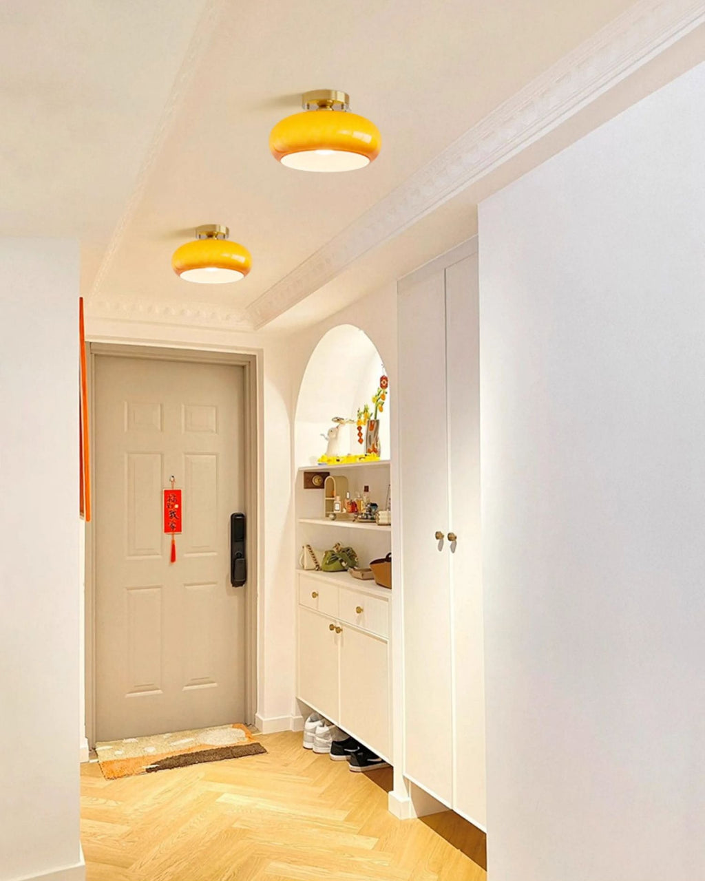 WINTHROP LUMINAIRE WITH ARTISAN GLASS SHADE