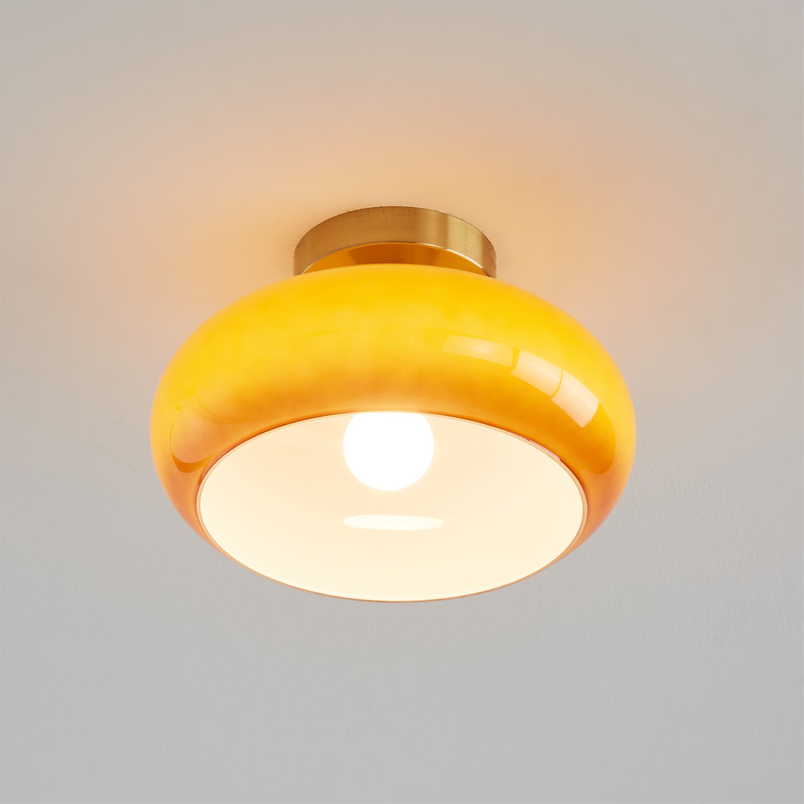 WINTHROP LUMINAIRE WITH ARTISAN GLASS SHADE